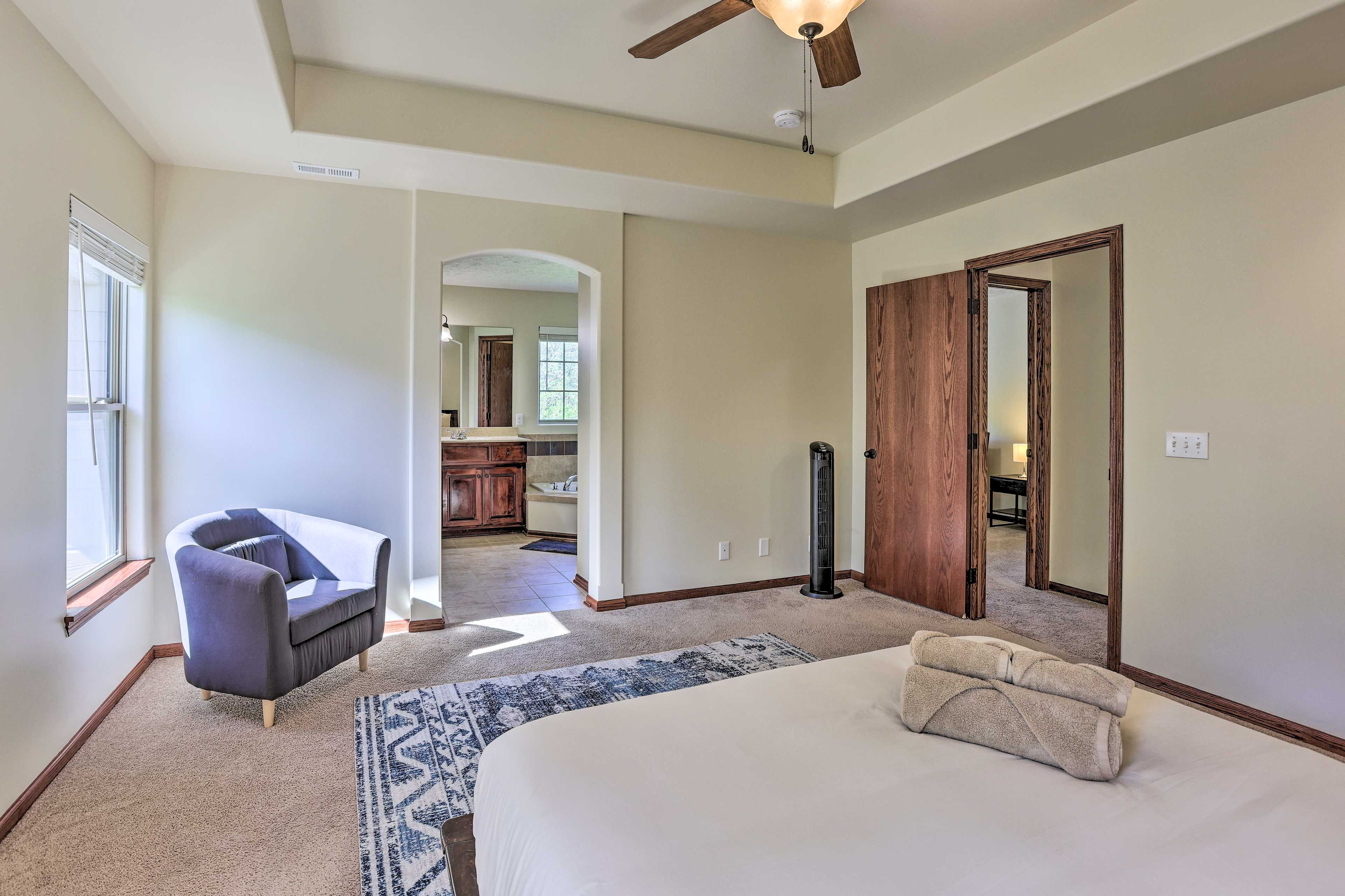 Bedroom 1 | Queen Bed | 2nd Floor