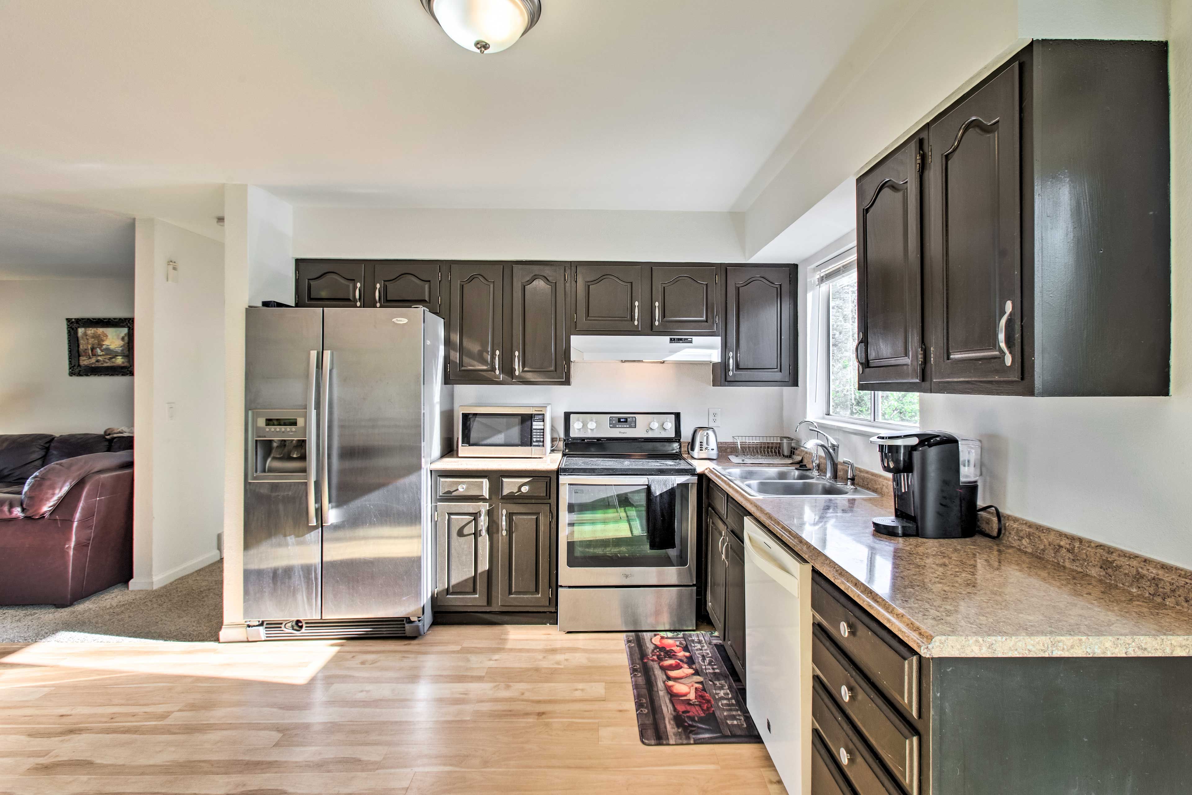 Kitchen | Main Level | Fully Equipped | Toaster | Coffee Maker | Cooking Basics