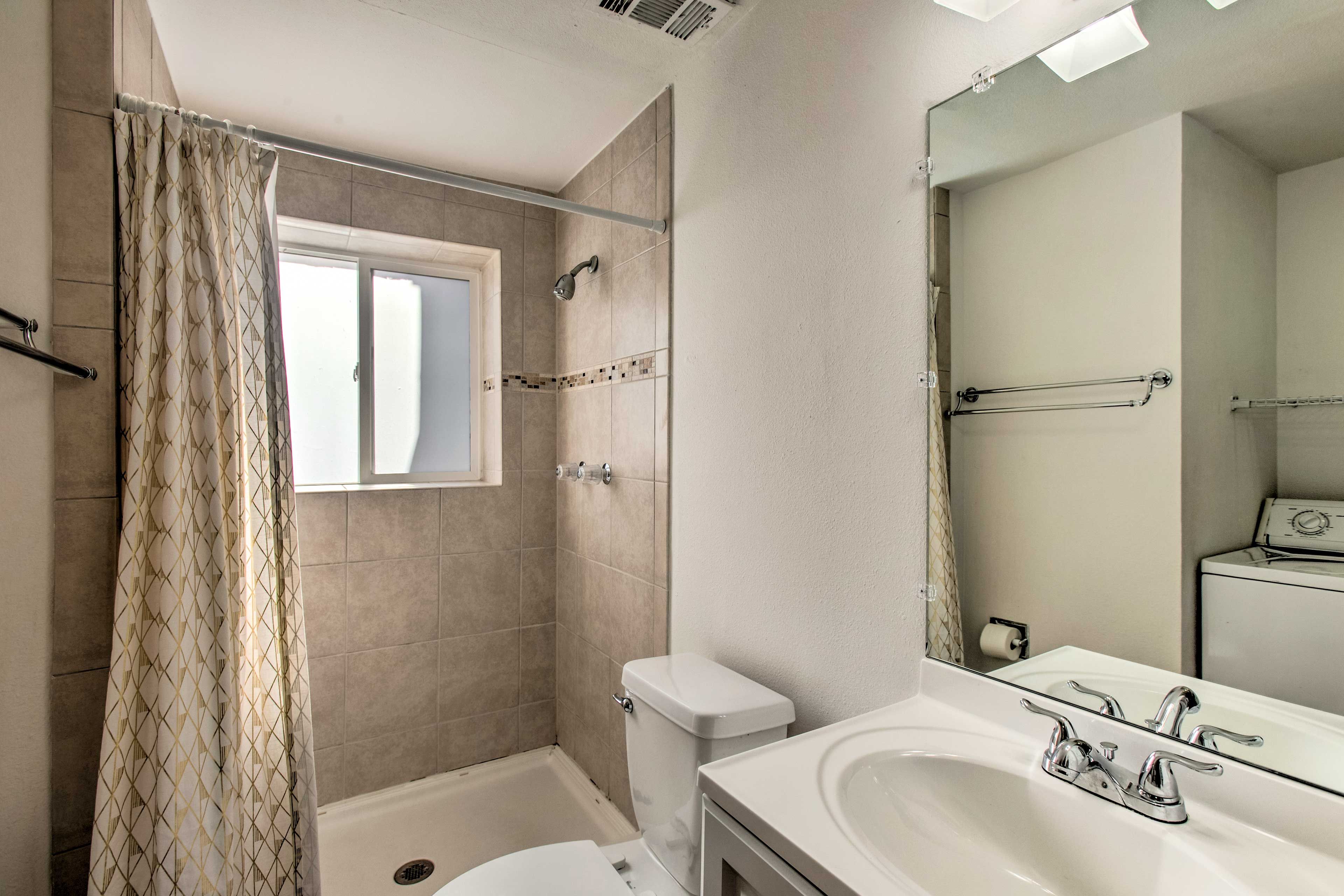 Full Bathroom | Lower Level