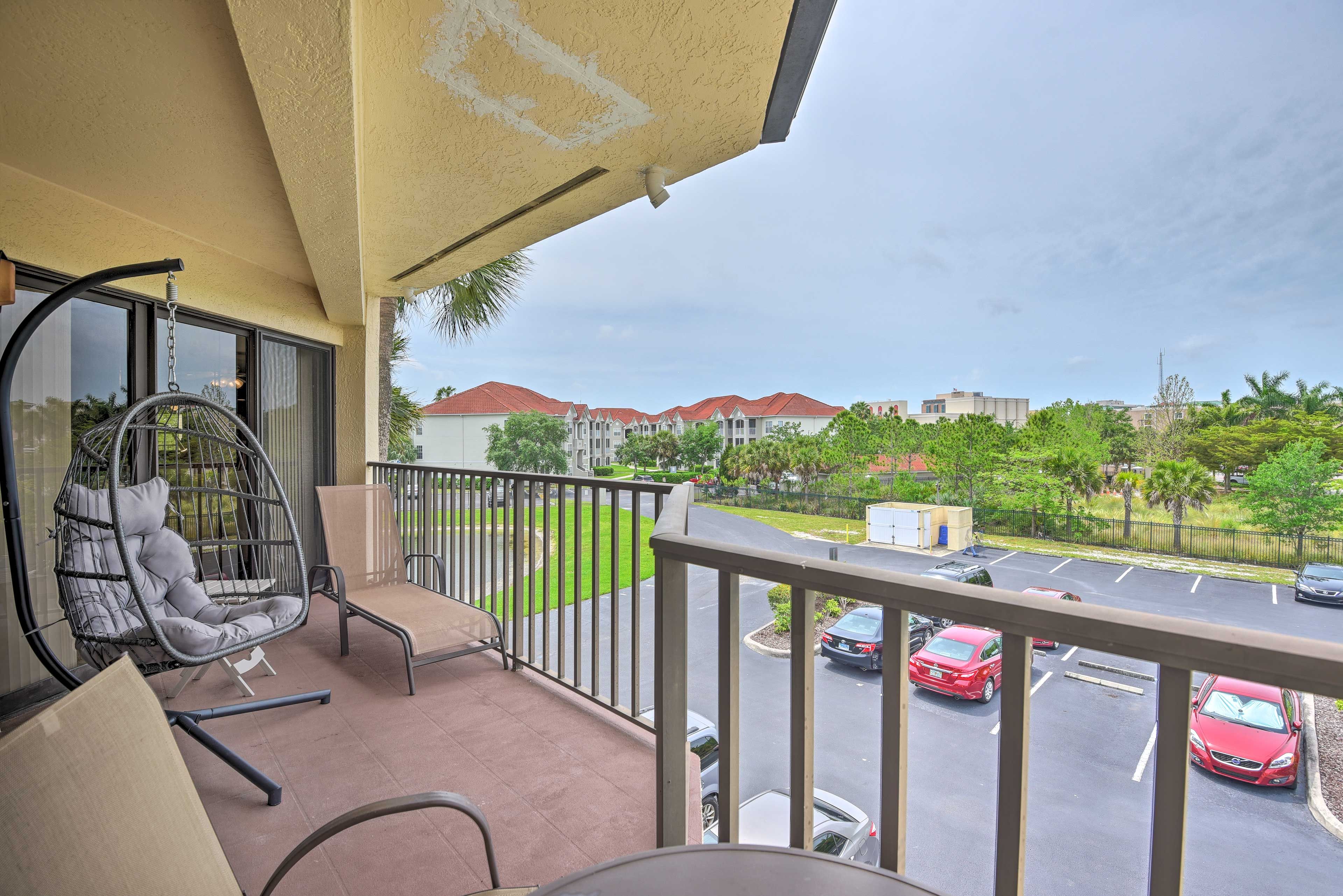 Condo Exterior | 3 Furnished Balconies