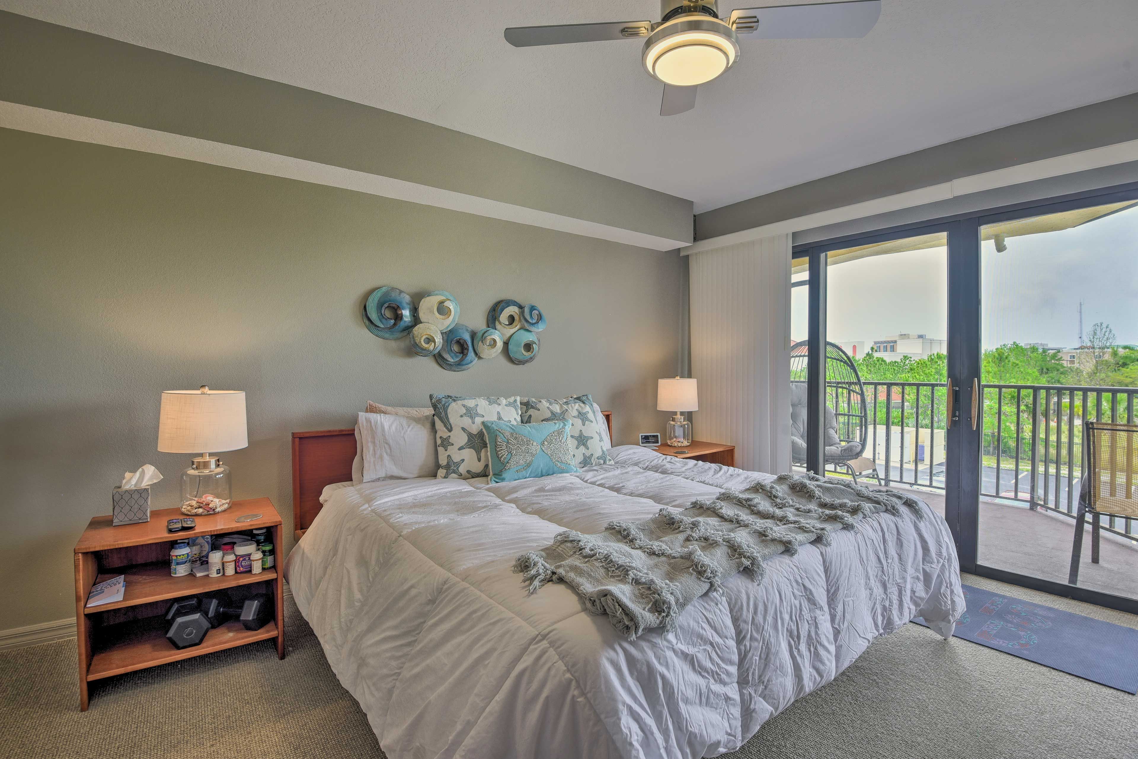 Bedroom 1 | King Bed