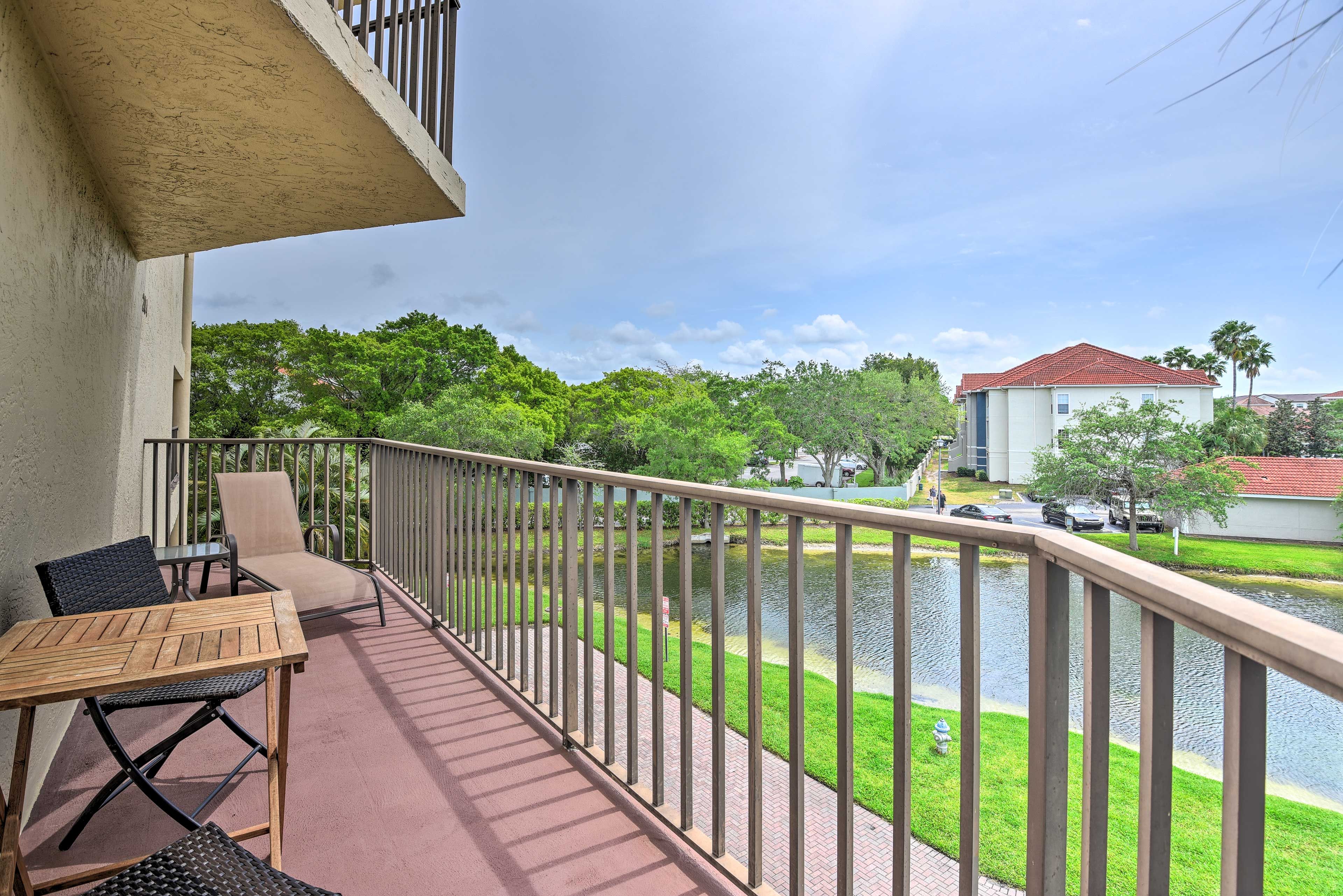 Condo Exterior | Lounge Chairs