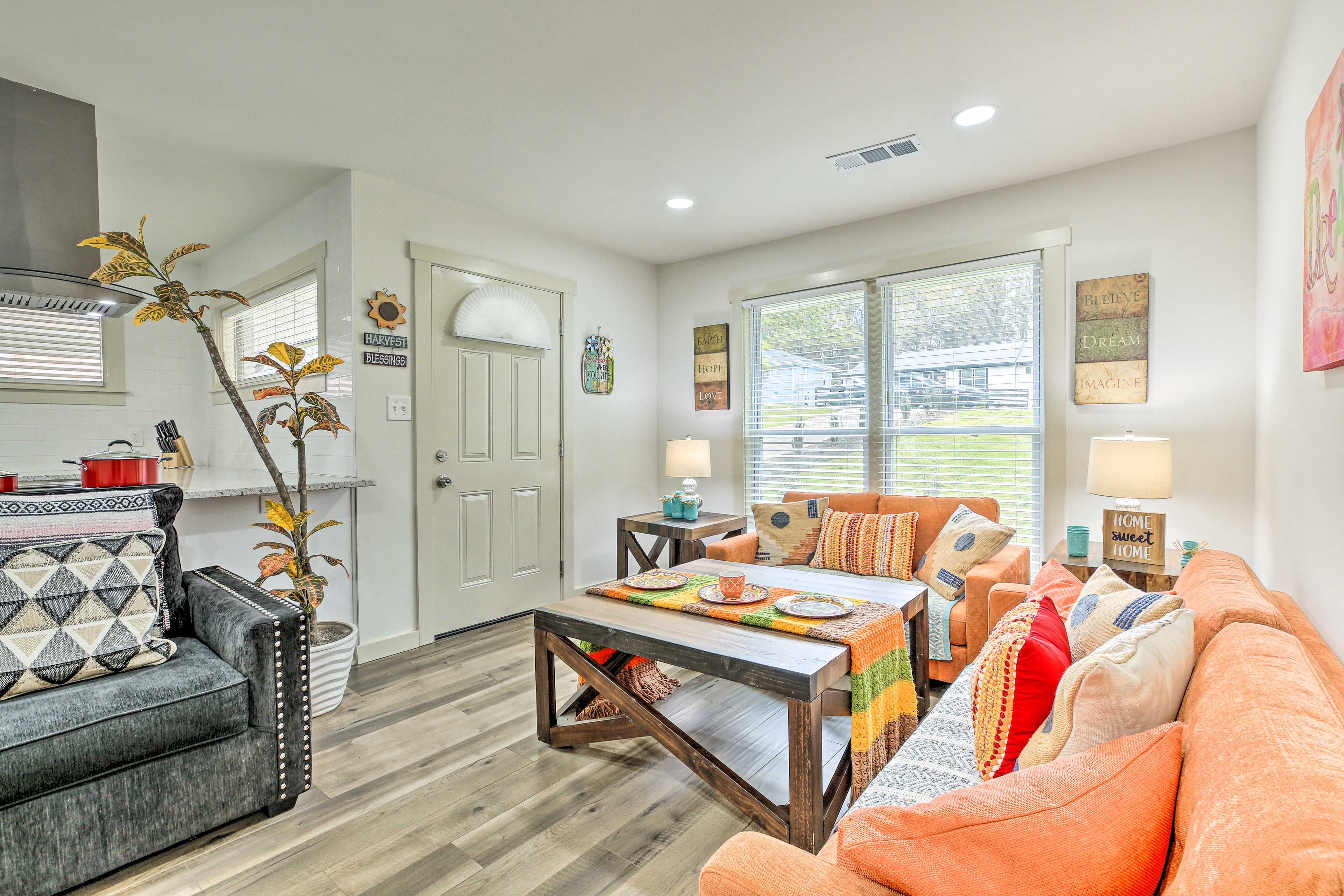 Living Room | Newly Renovated | Quiet Neighborhood