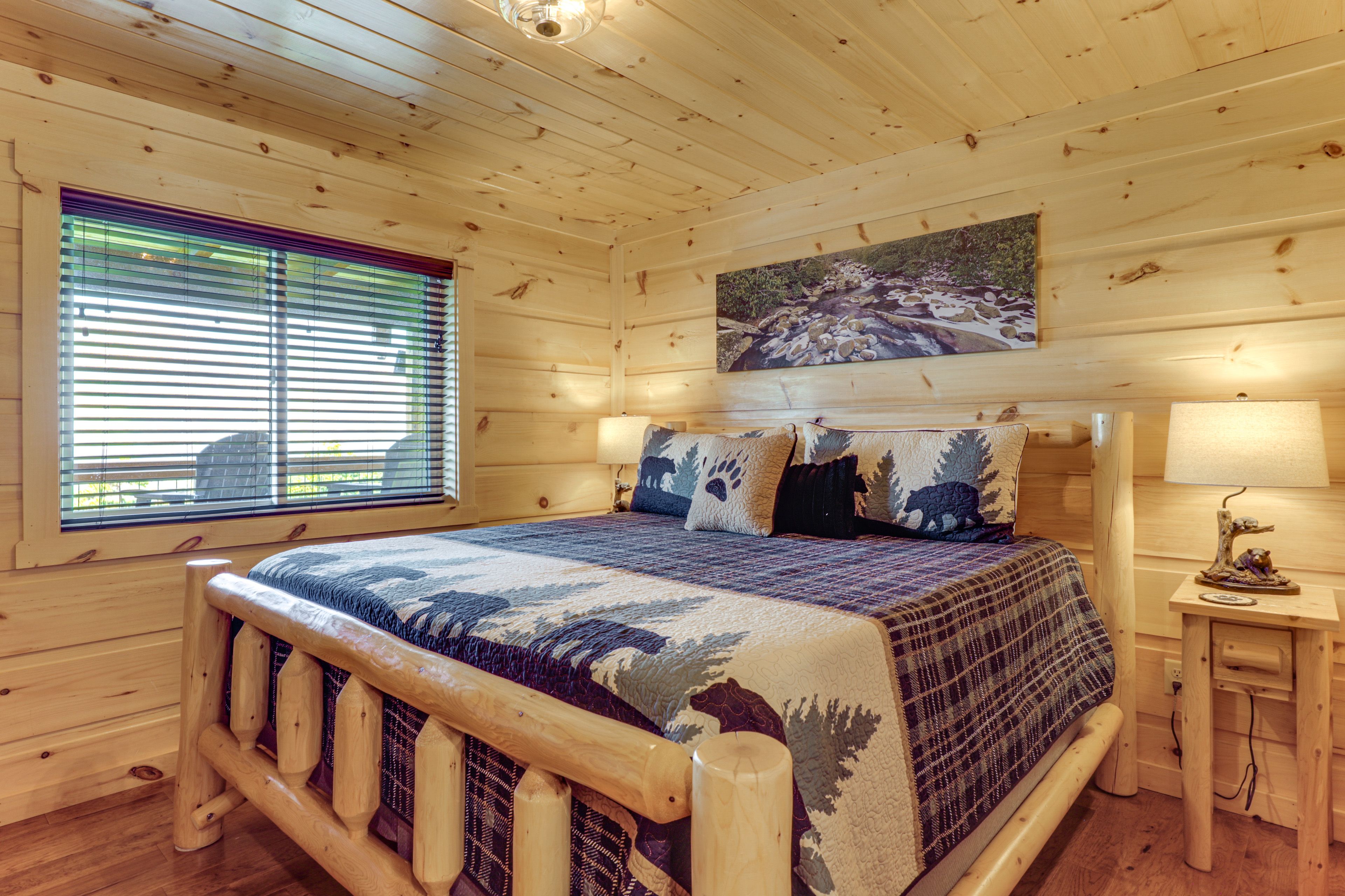 Bedroom 1 | King Bed | Main Level | Linens Provided