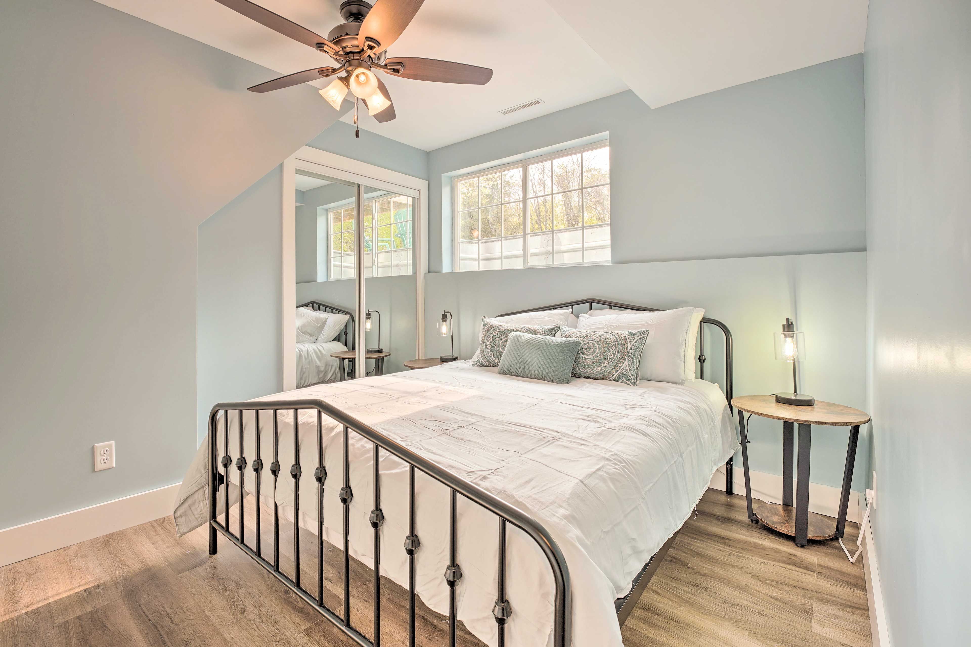 Bedroom 3 | Queen Bed | Lower Level