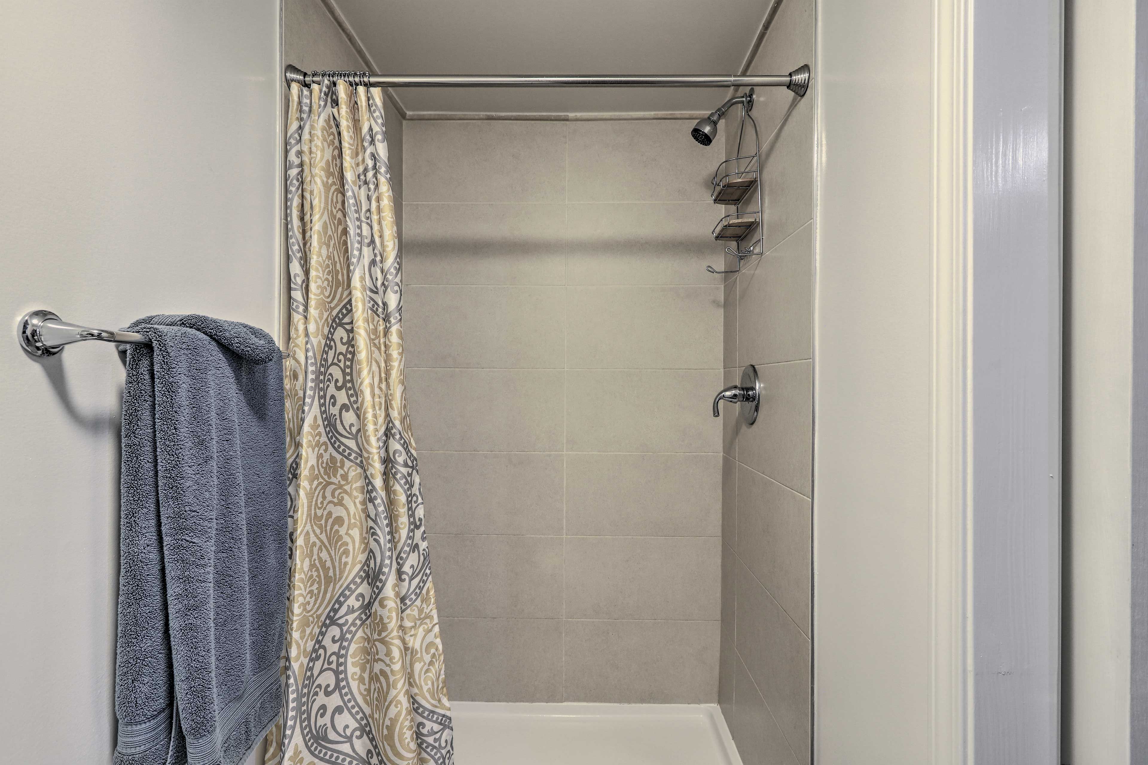 Full Bathroom | Hair Dryer