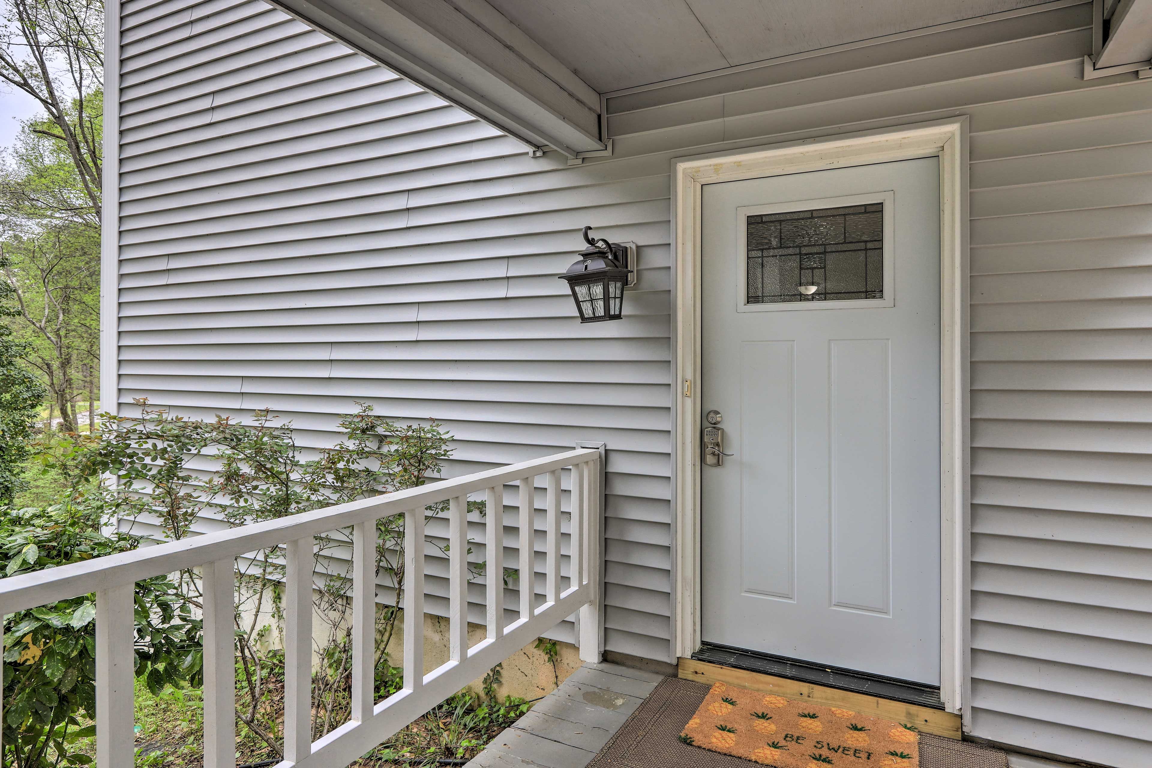 Studio Exterior | Keyless Entry