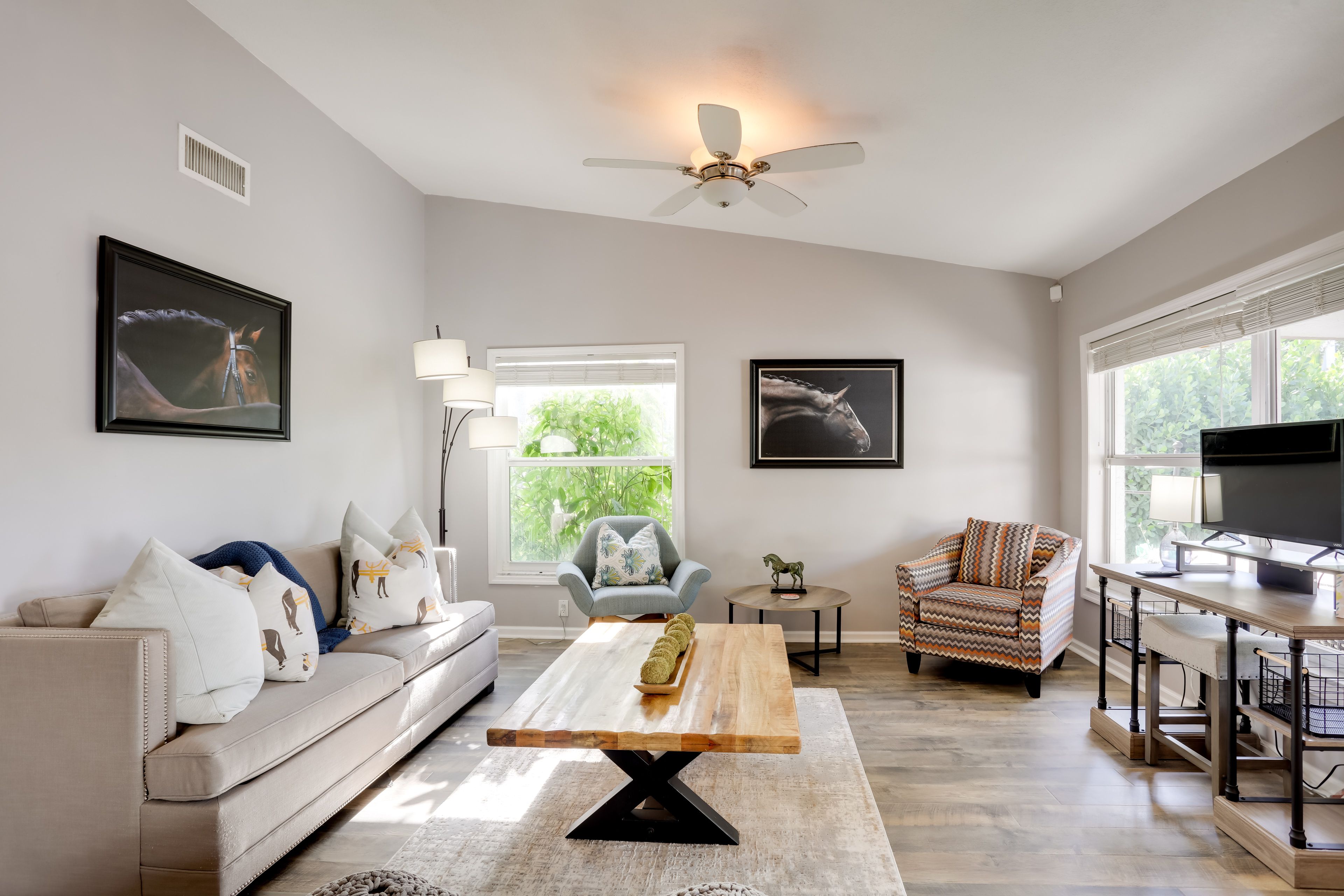 Family Room | Full Sleeper Sofa | Smart TV