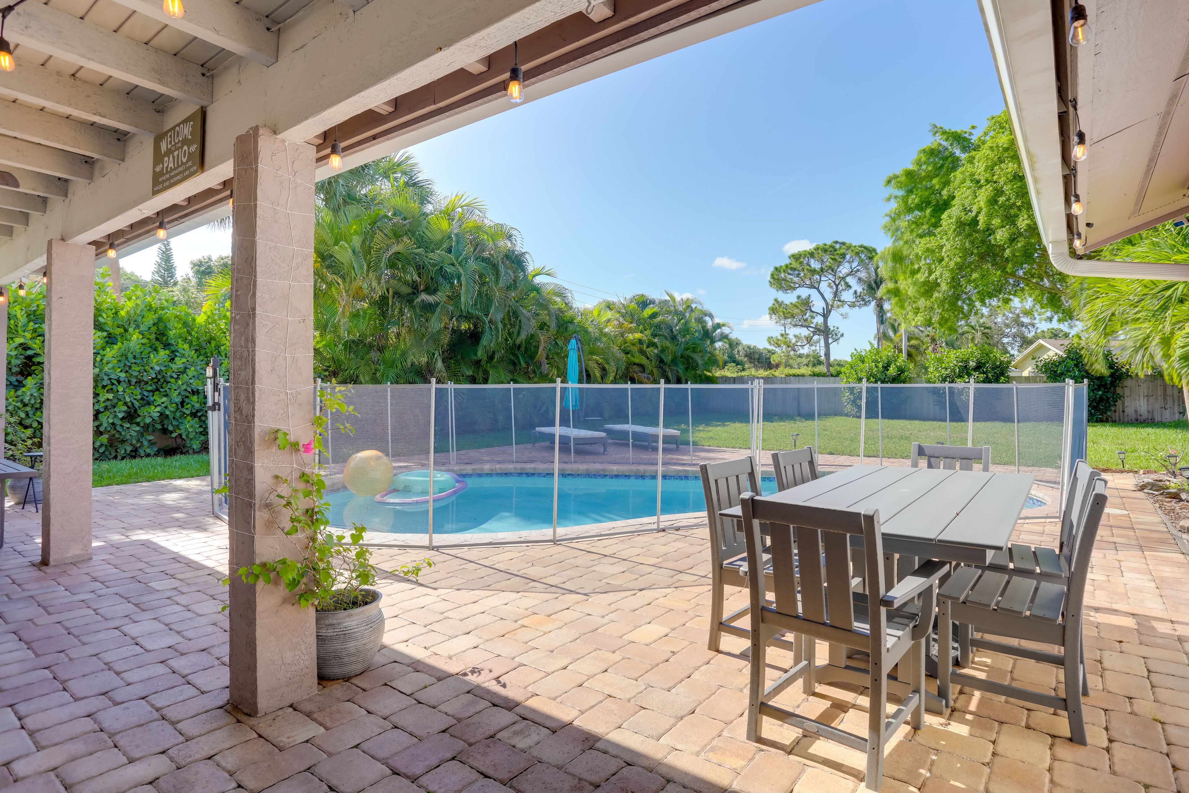 Wellington Vacation Rental | 3BR | 2.5BA | 1,700 Sq Ft | 1 Step to Enter
