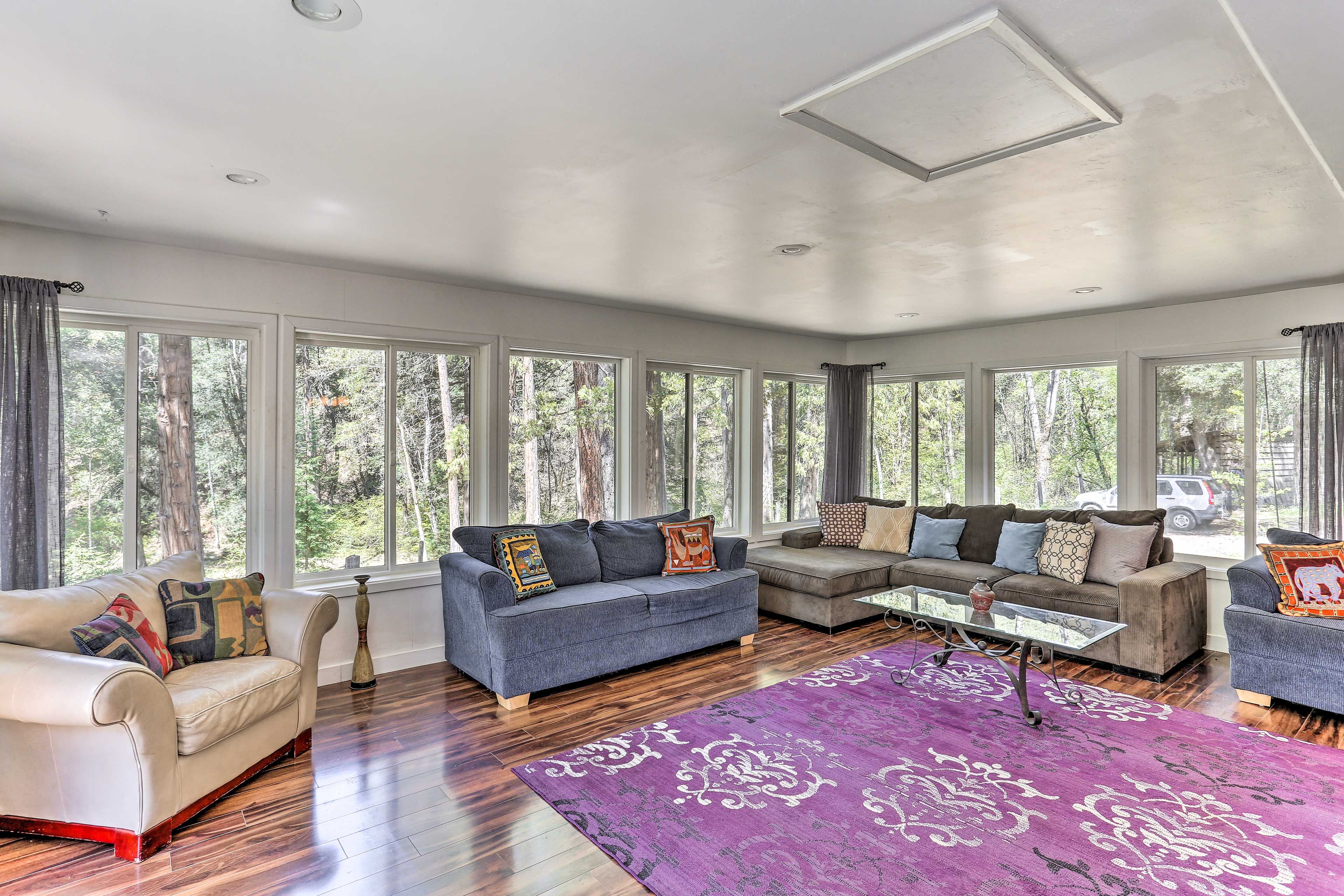Living Room | Free WiFi | Window A/C Units