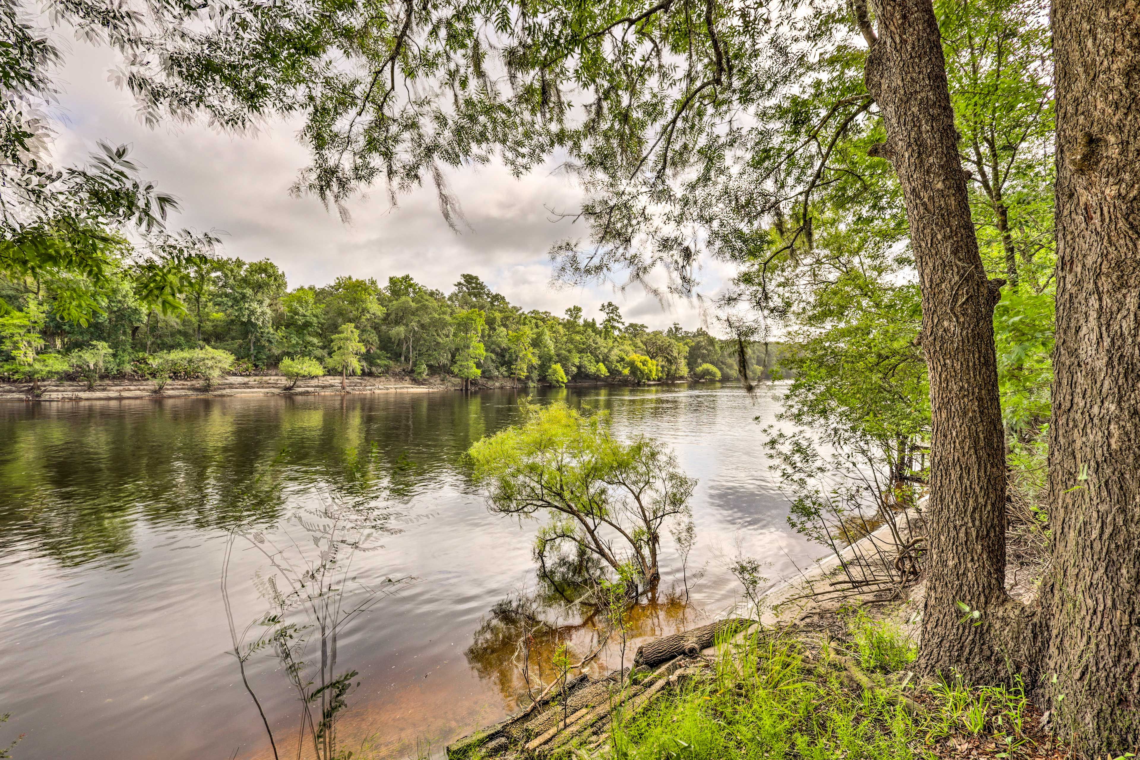 Branford Vacation Rental | 3BR | 2BA | 1,452 Sq Ft | Stairs Required for Entry