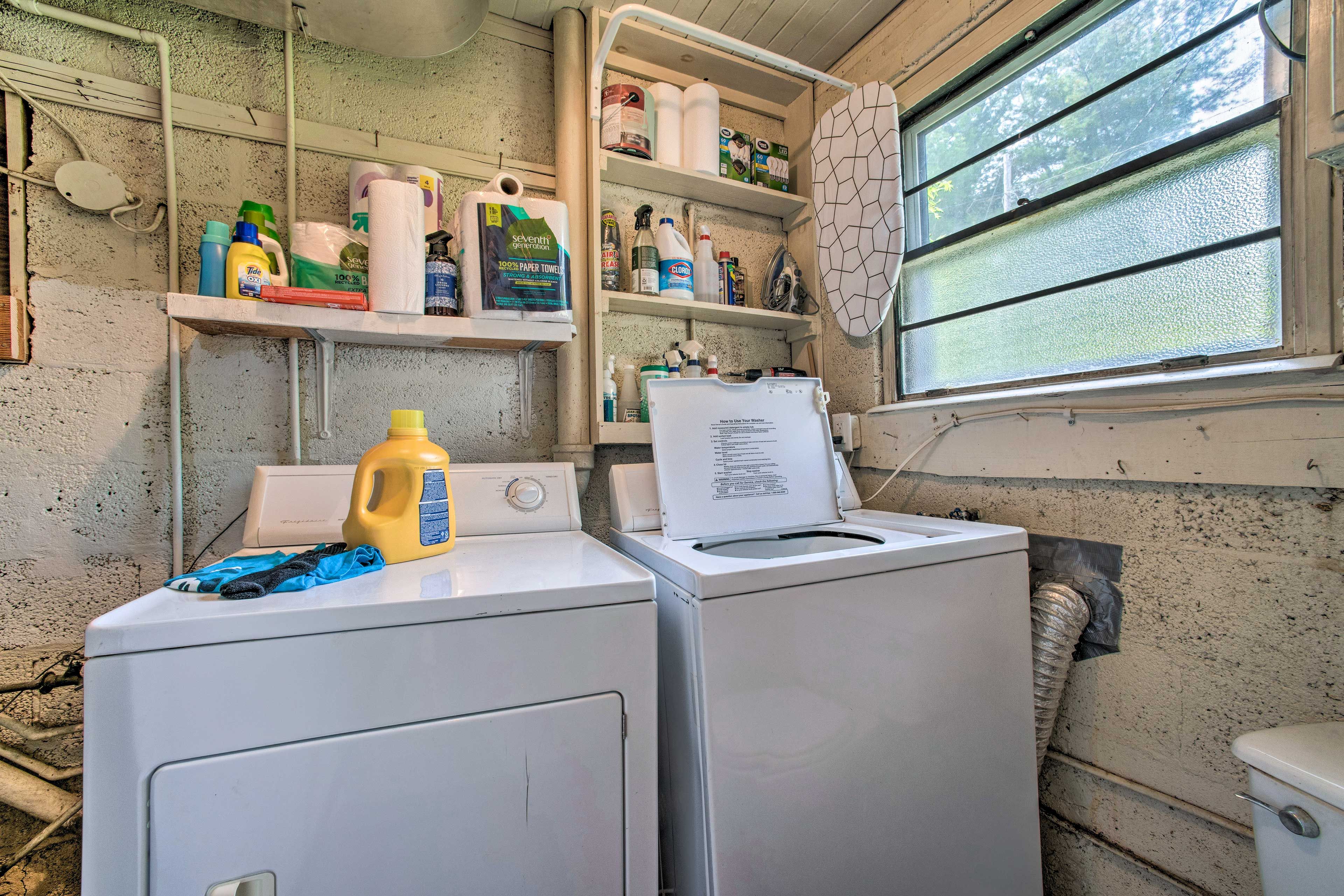 Washer/Dryer | Iron/Board