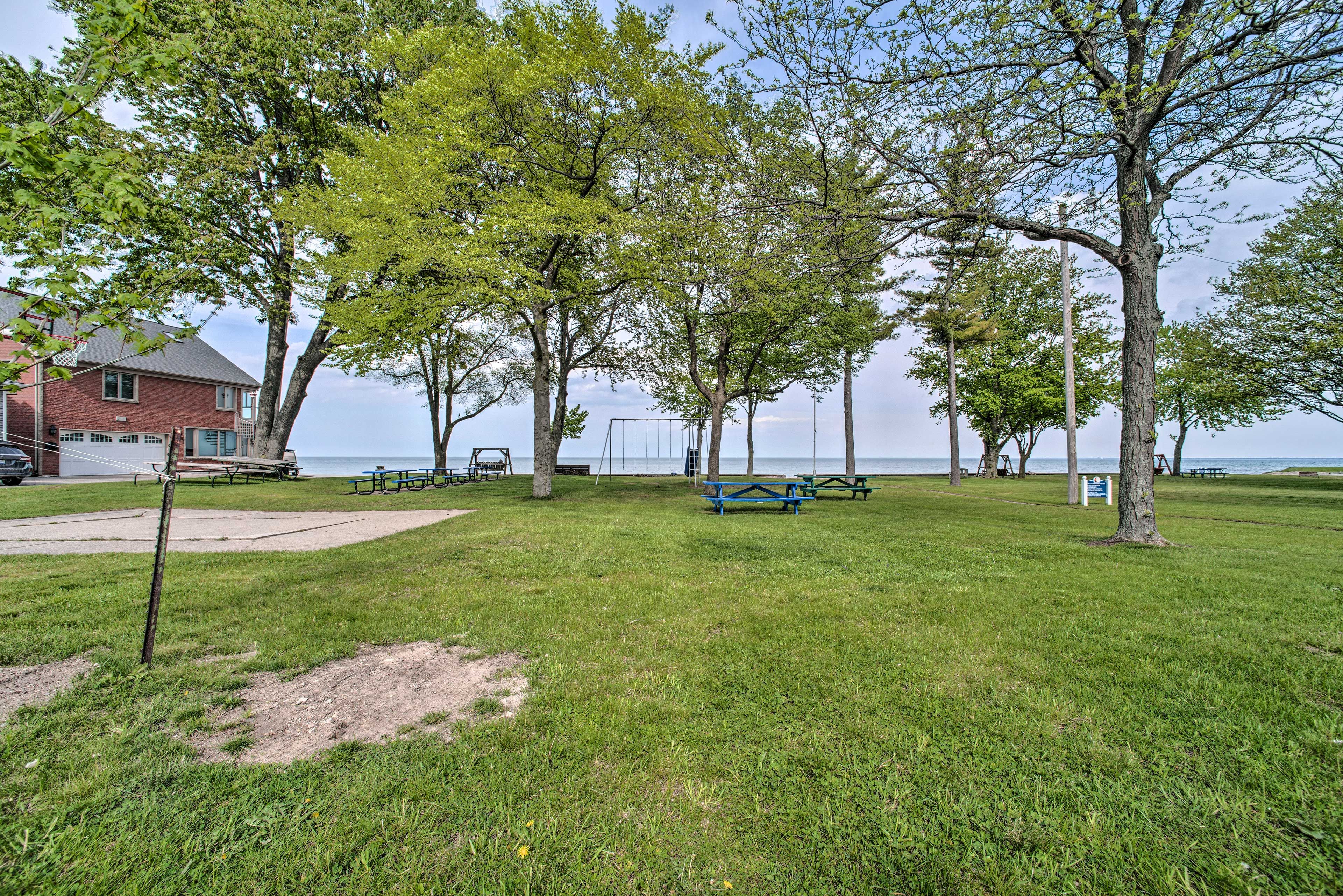 Walking Distance to Lake Huron | Park & Beach
