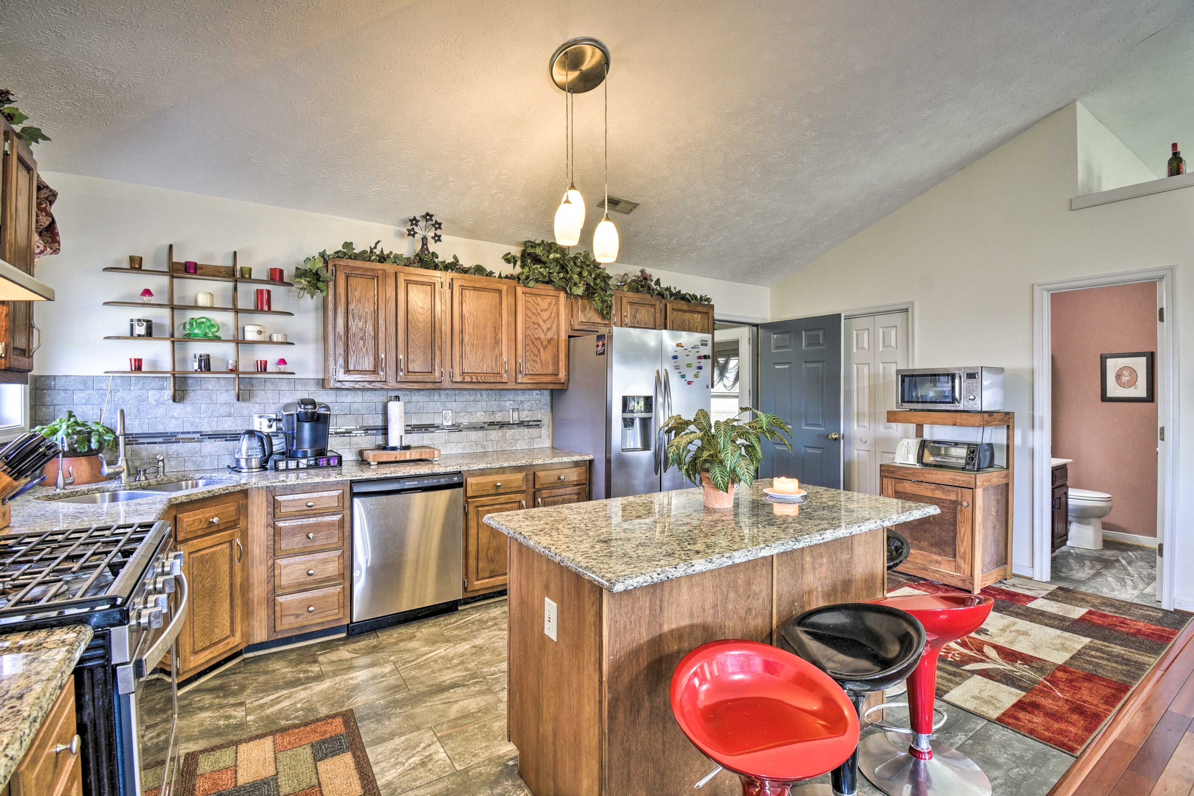 Kitchen | Toaster Oven | Hot Water Pot