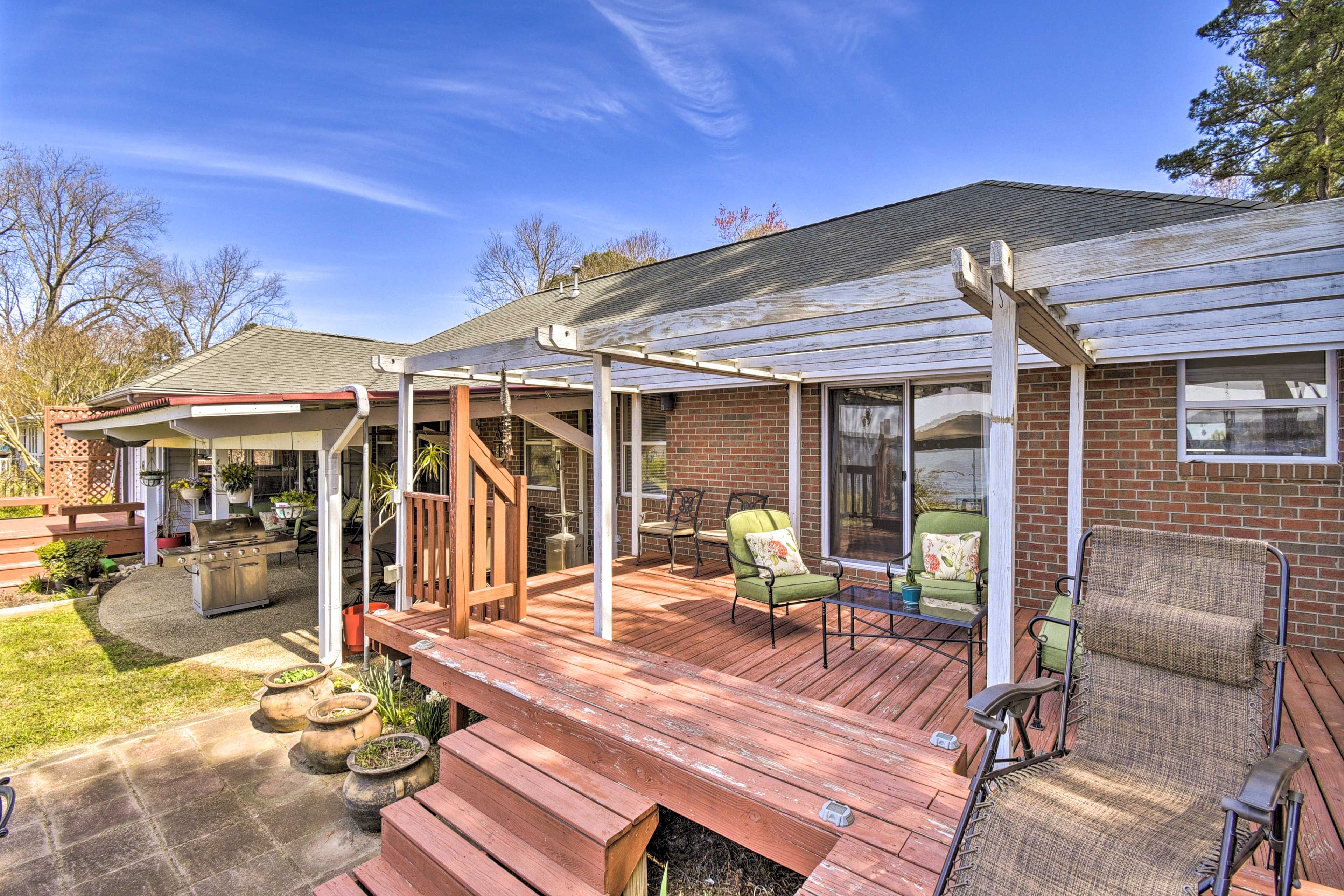 Patio | Outdoor Dining Area