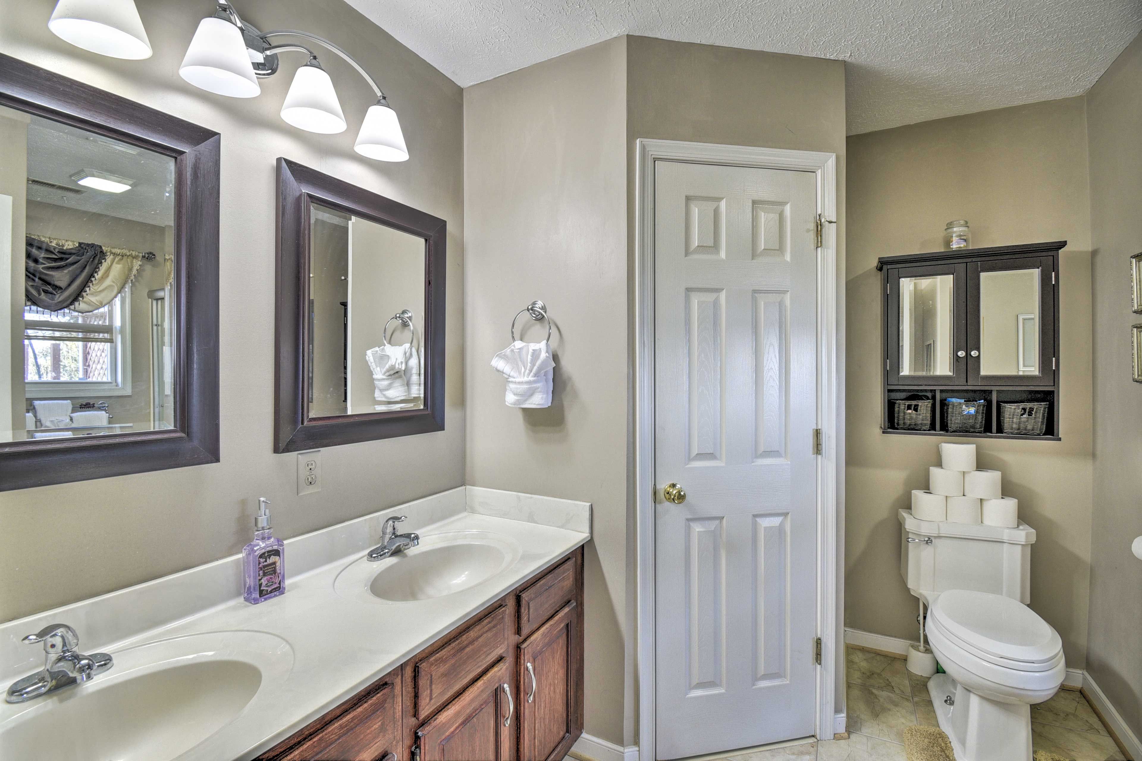 Full Bathroom
