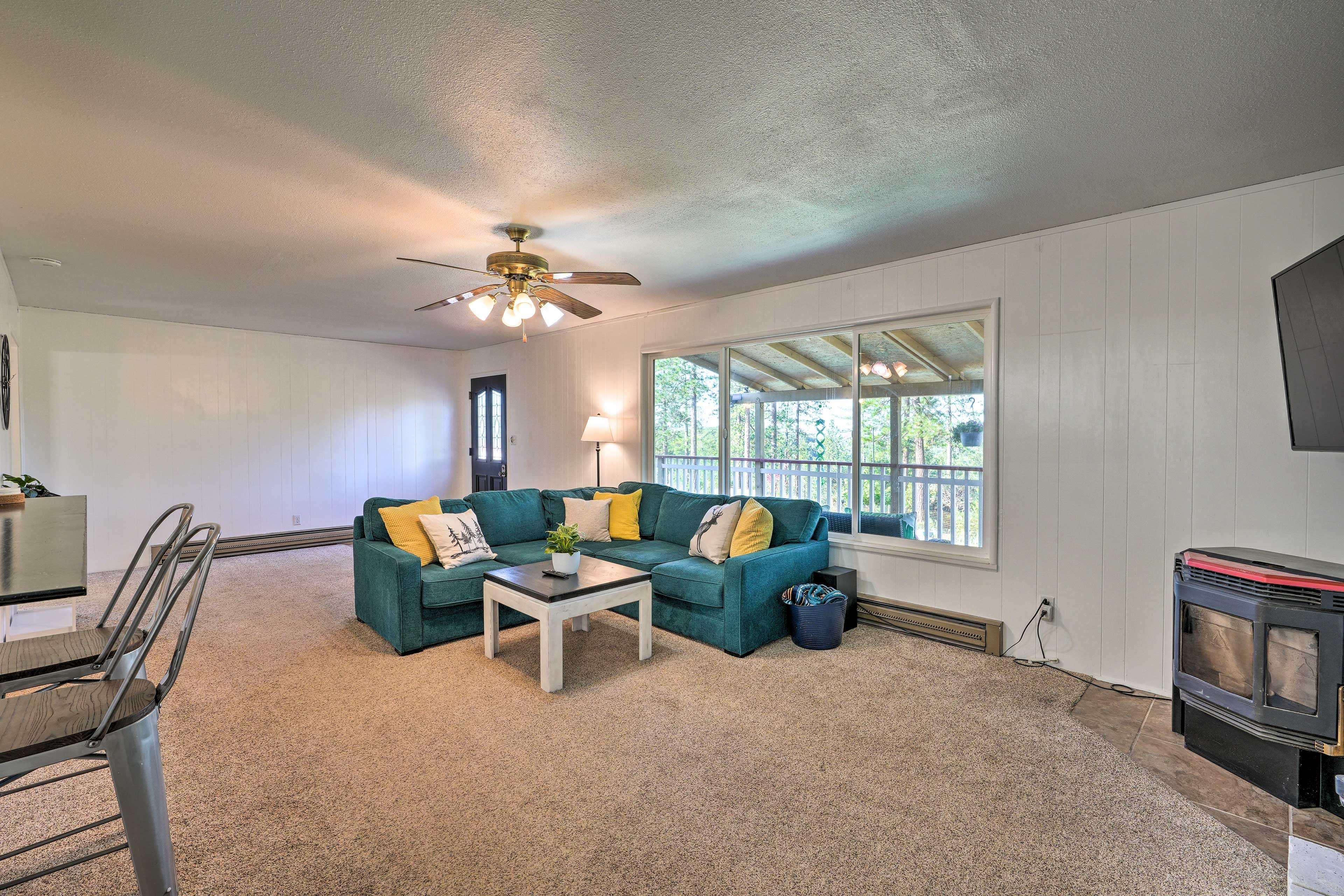 Living Room | Smart TV | 2-Story Home | Step-Free Access to 2nd Floor Via Ramp