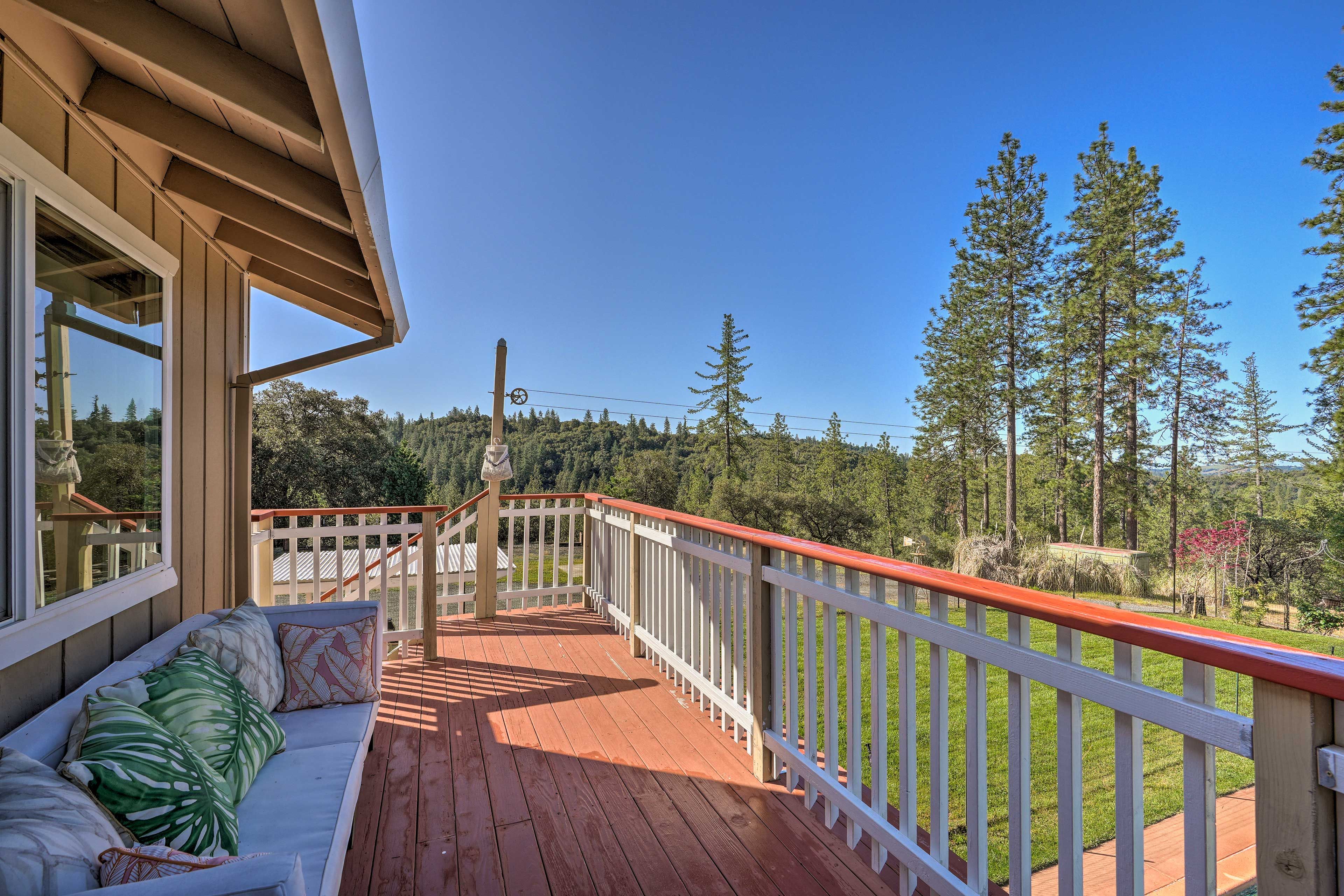 Furnished Balcony | 2nd Floor