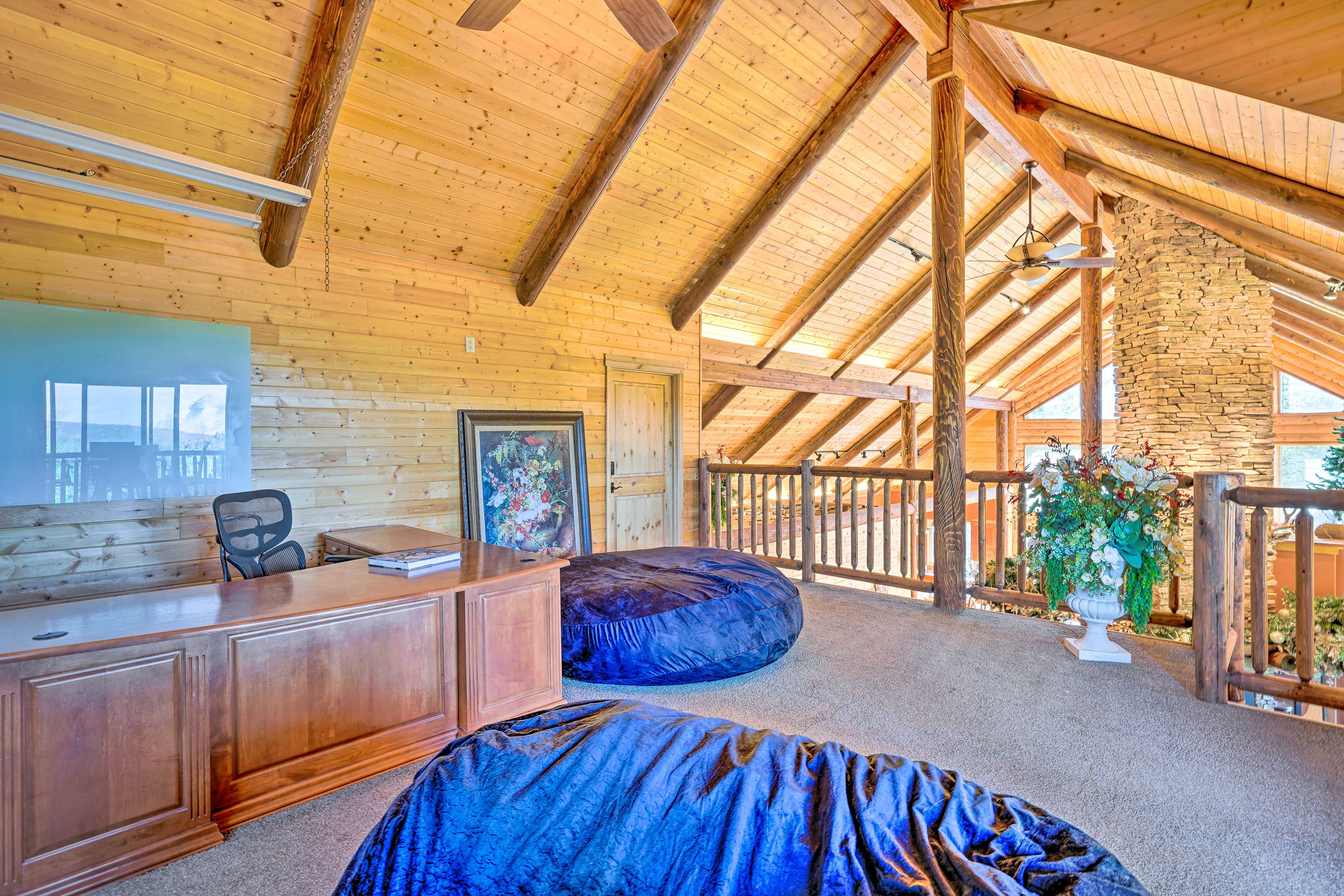 Loft | Twin Bed | 2nd Floor