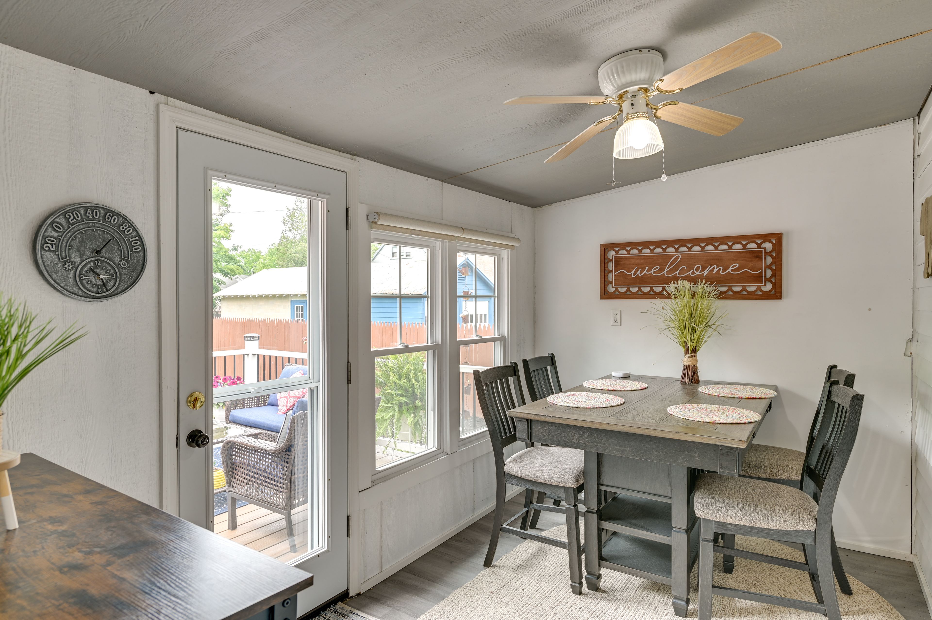 Dining Table | Dishware & Flatware Provided