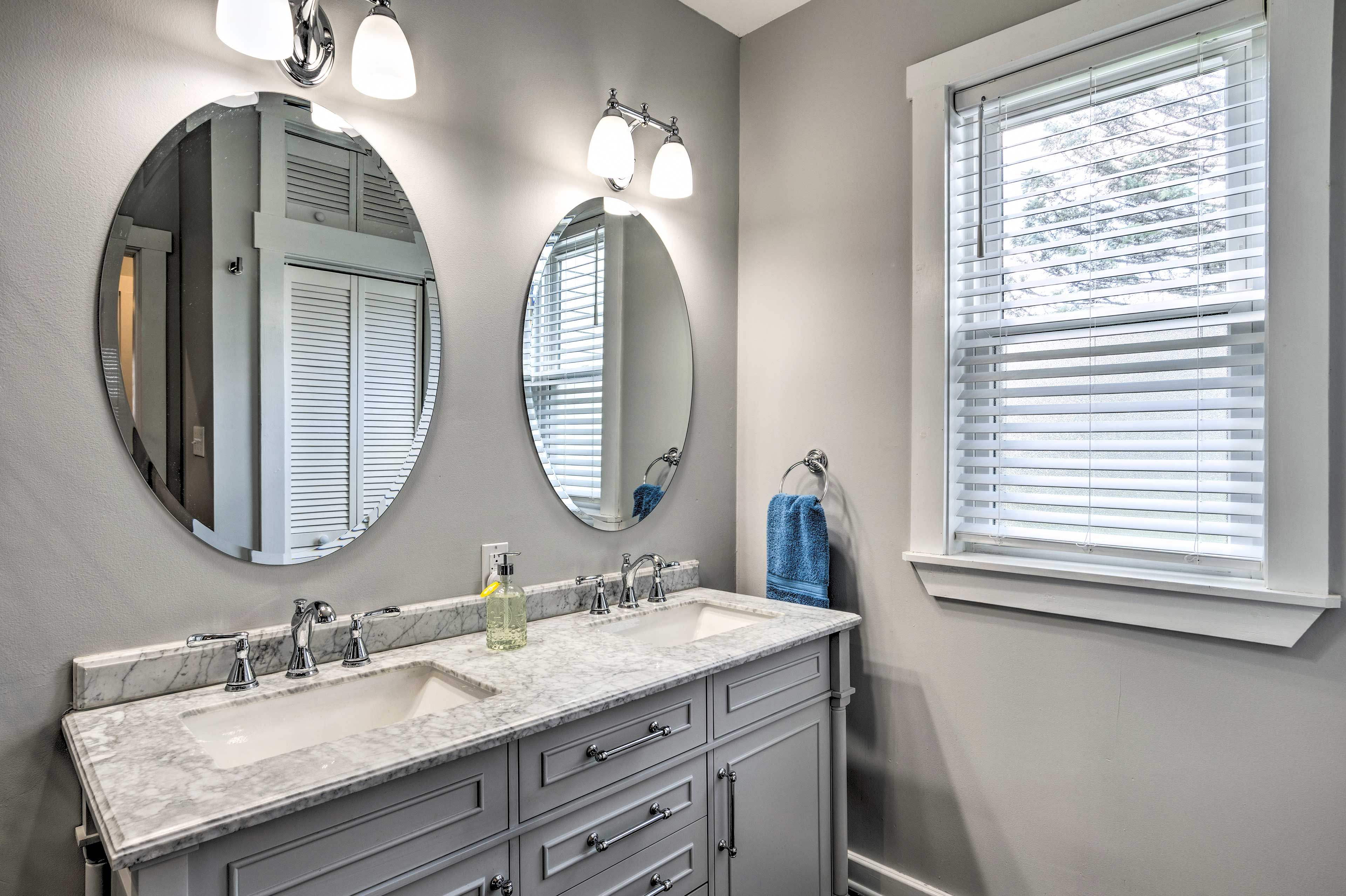En-Suite Bathroom | Complimentary Toiletries