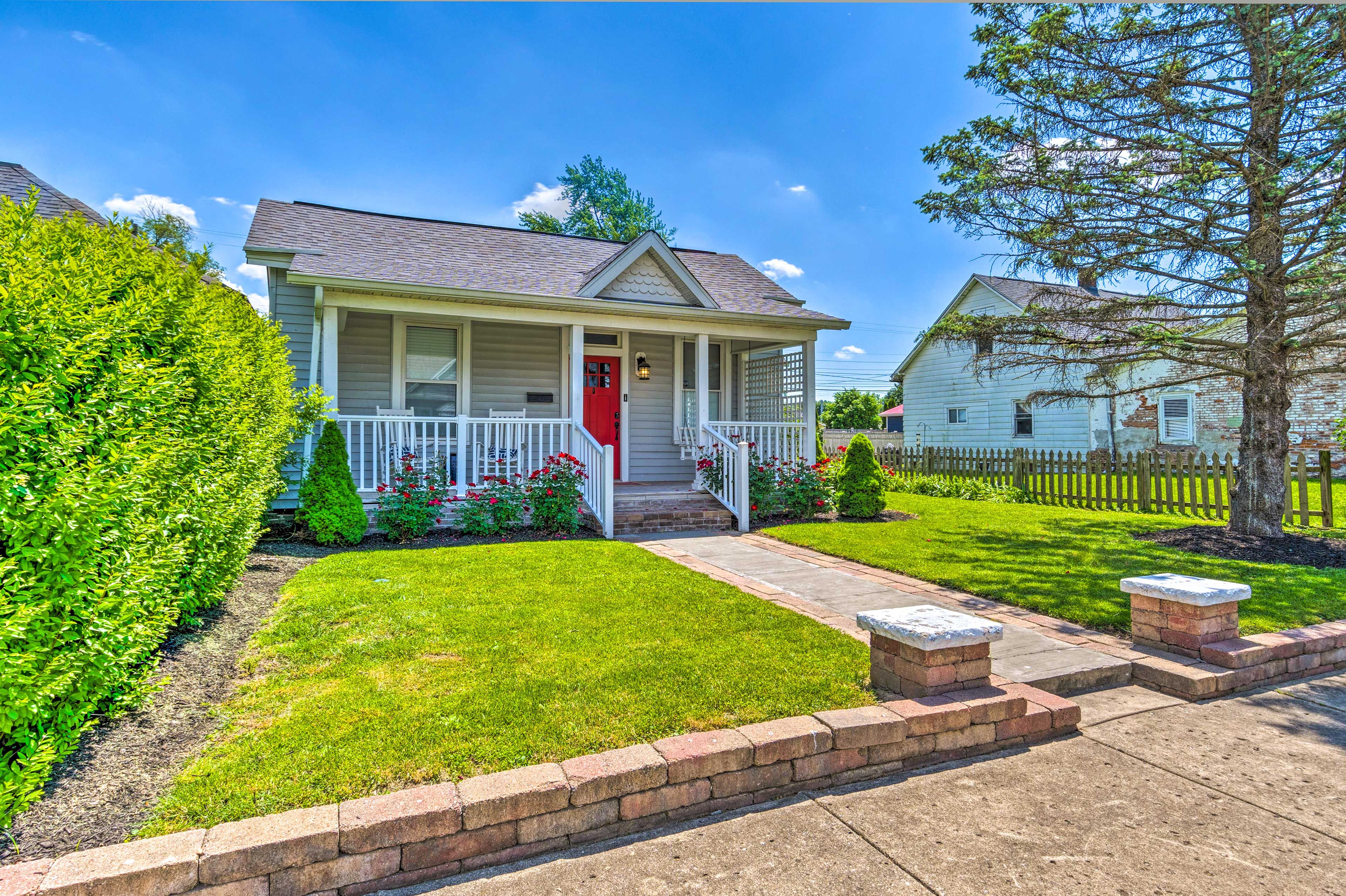Property Exterior | Free Street Parking (First-Come, First-Served)