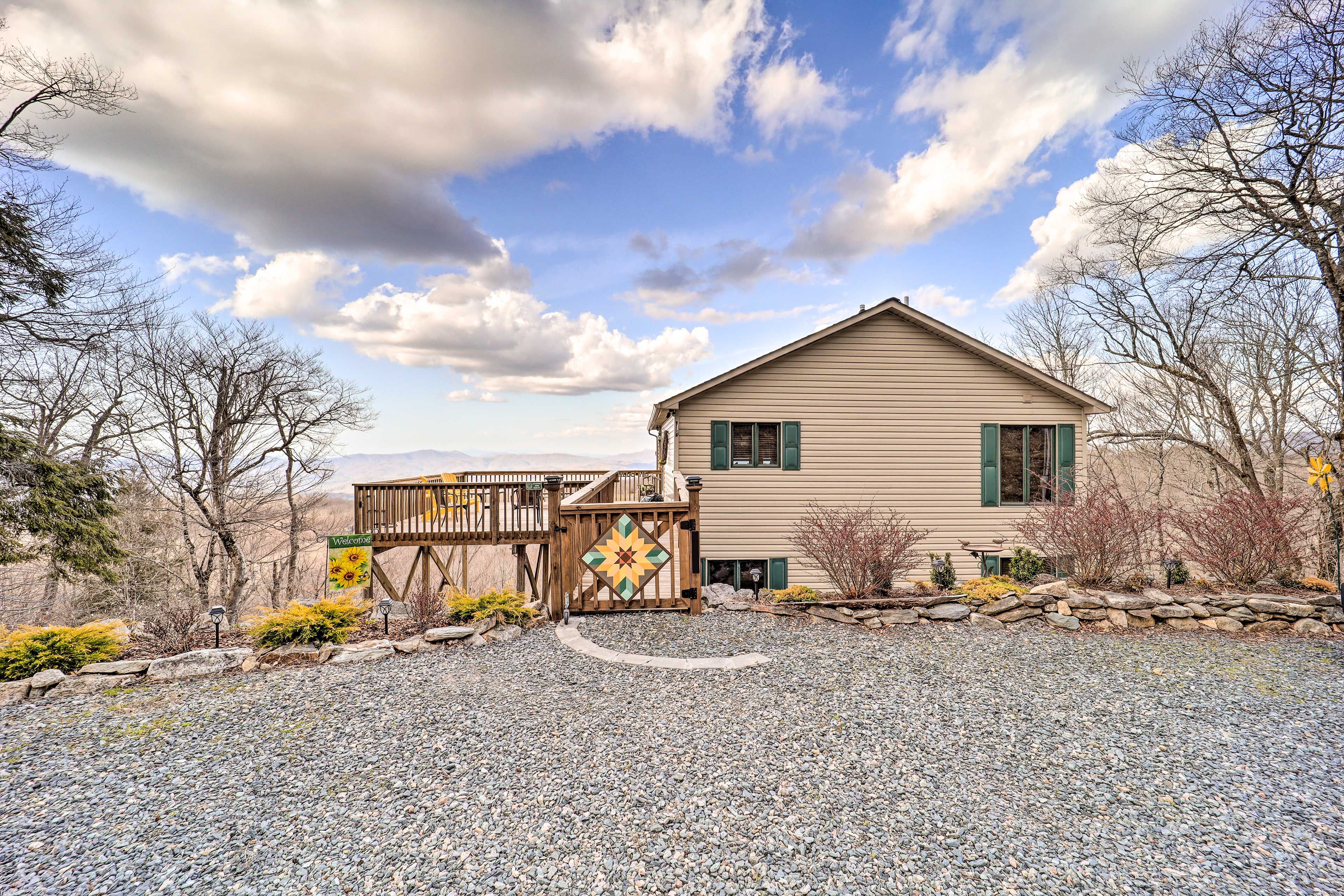 Cabin Exterior | Exterior Security Cameras