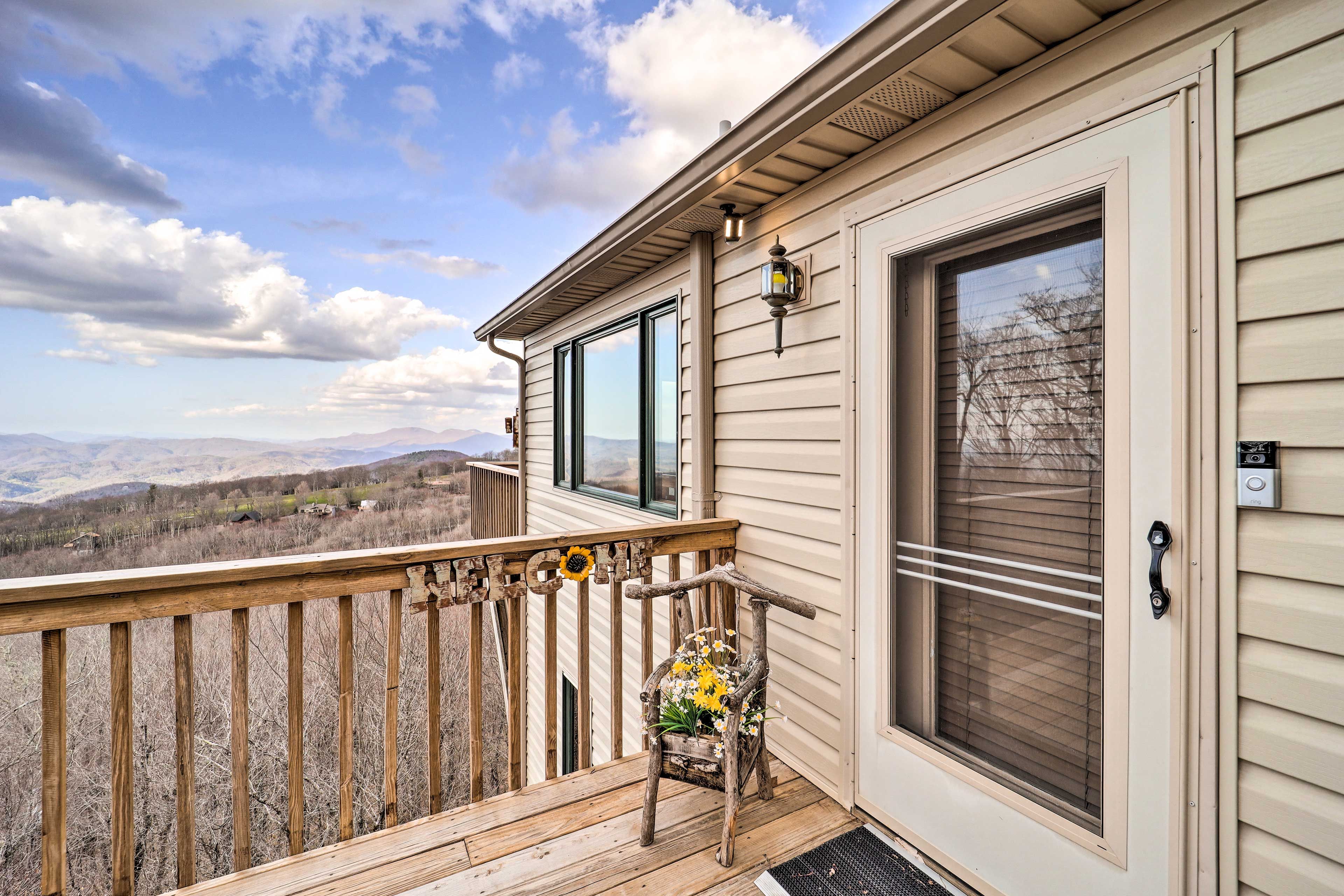 Cabin Exterior | Keyless Entry