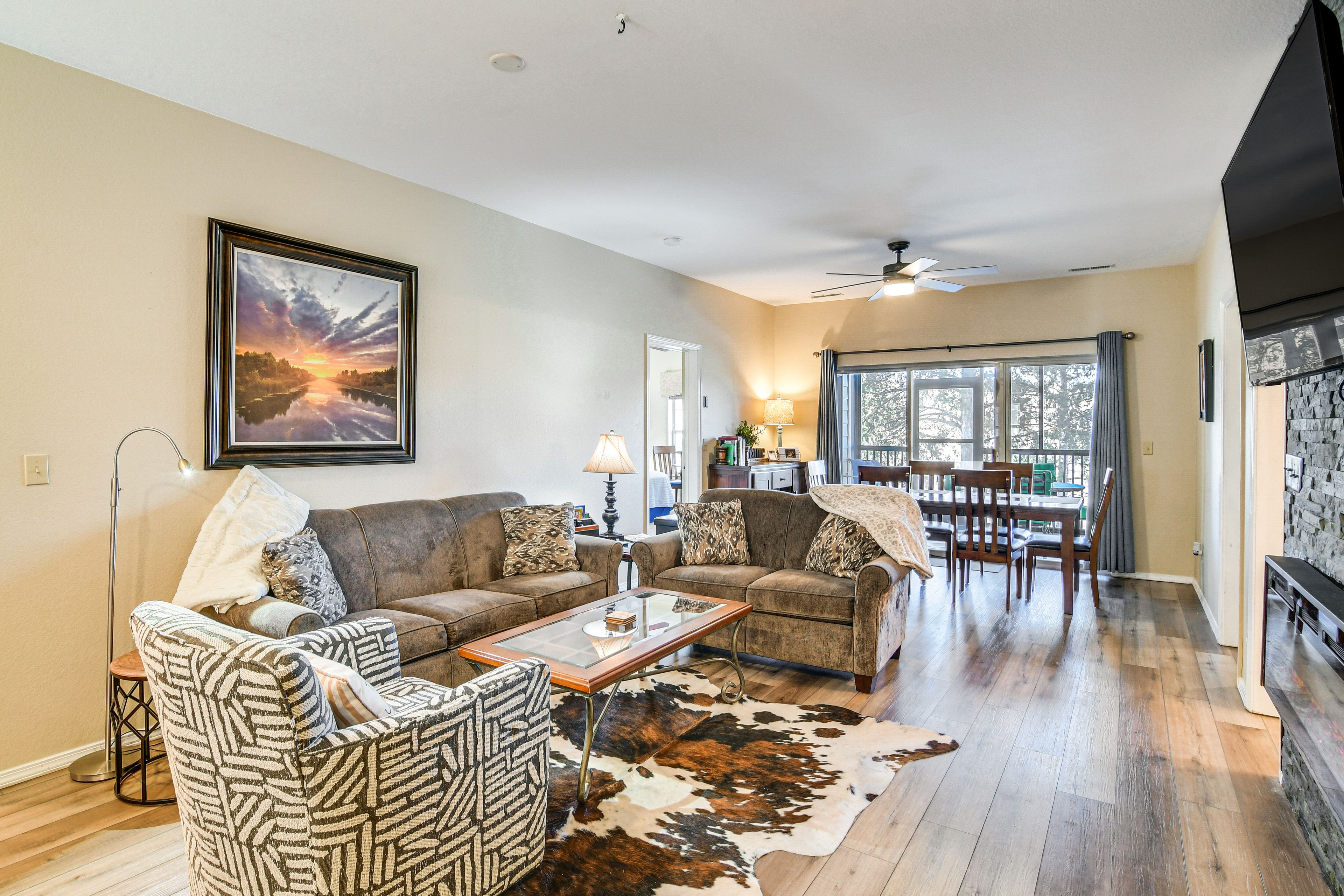 Living Room | Queen Sleeper Sofa
