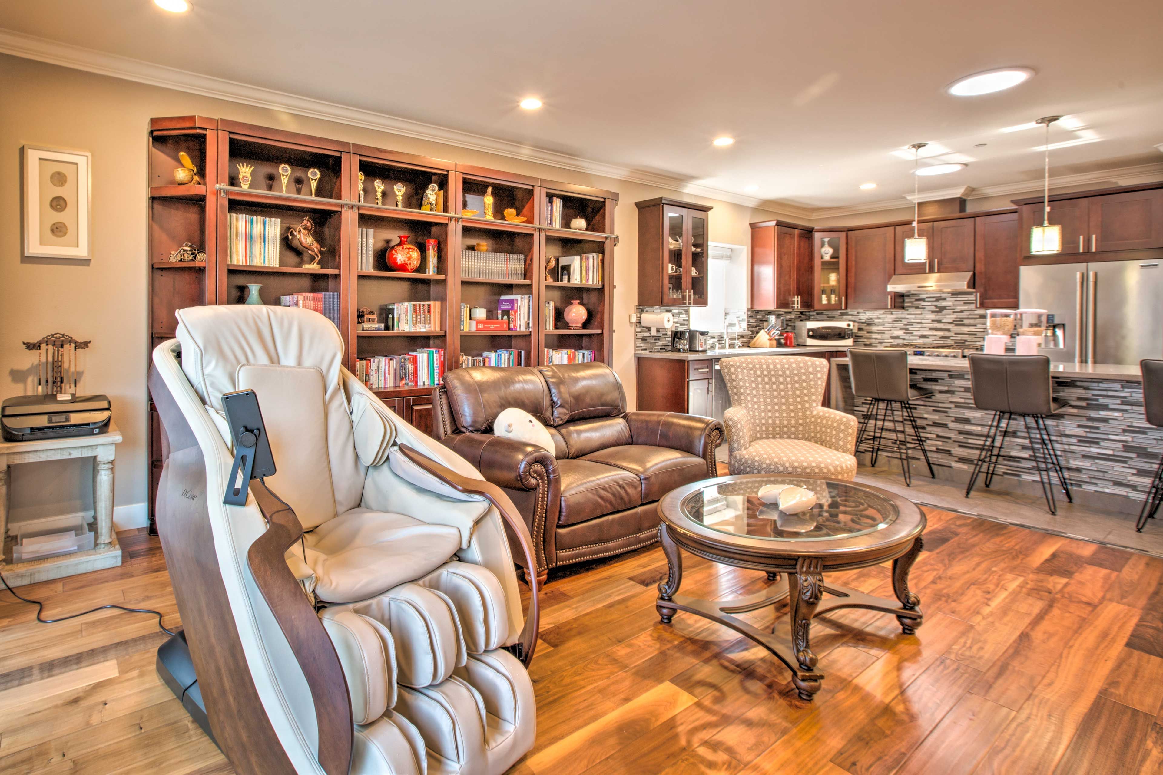 Living Room | Massage Chair