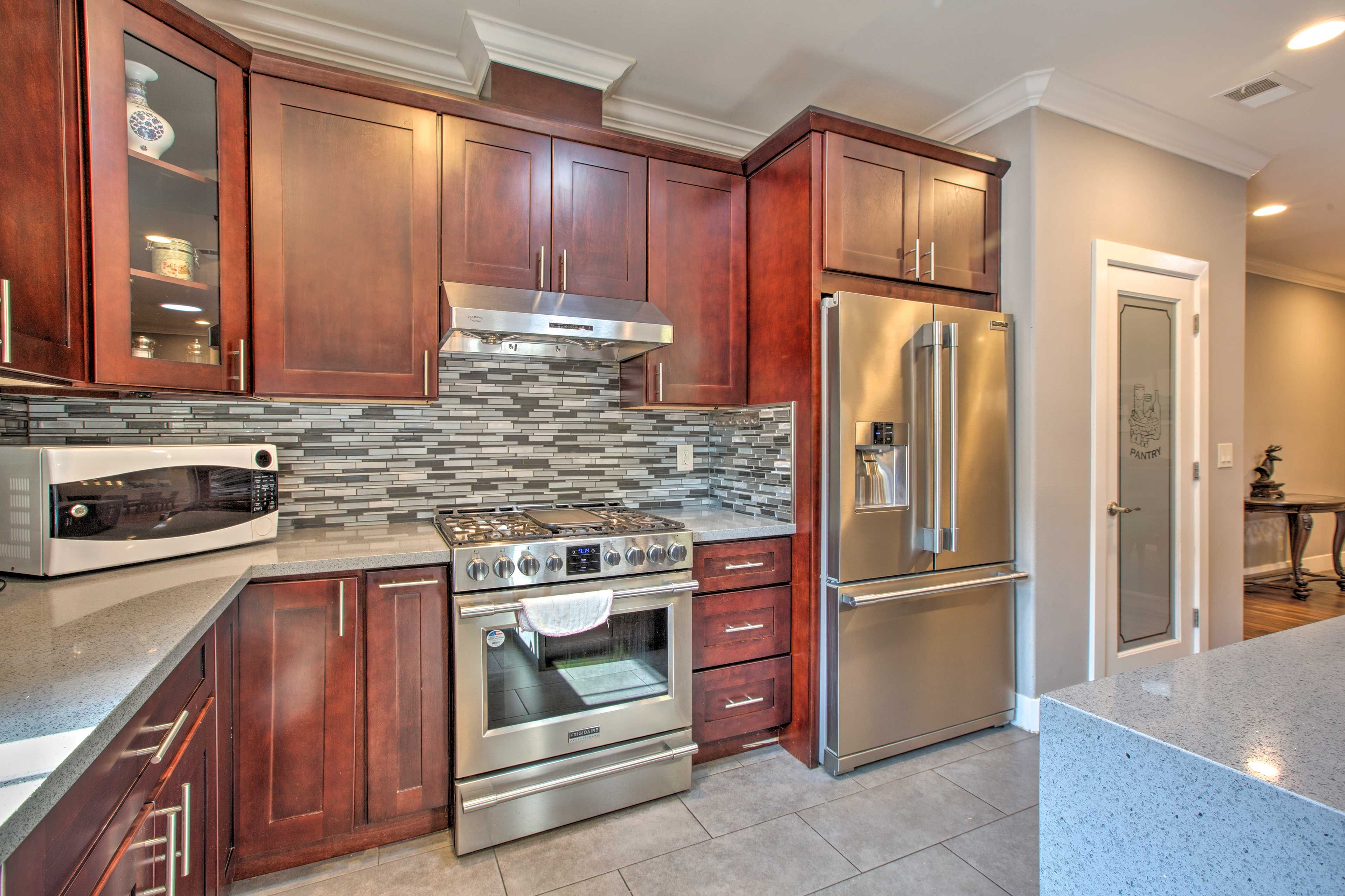 Kitchen | Garbage Disposal
