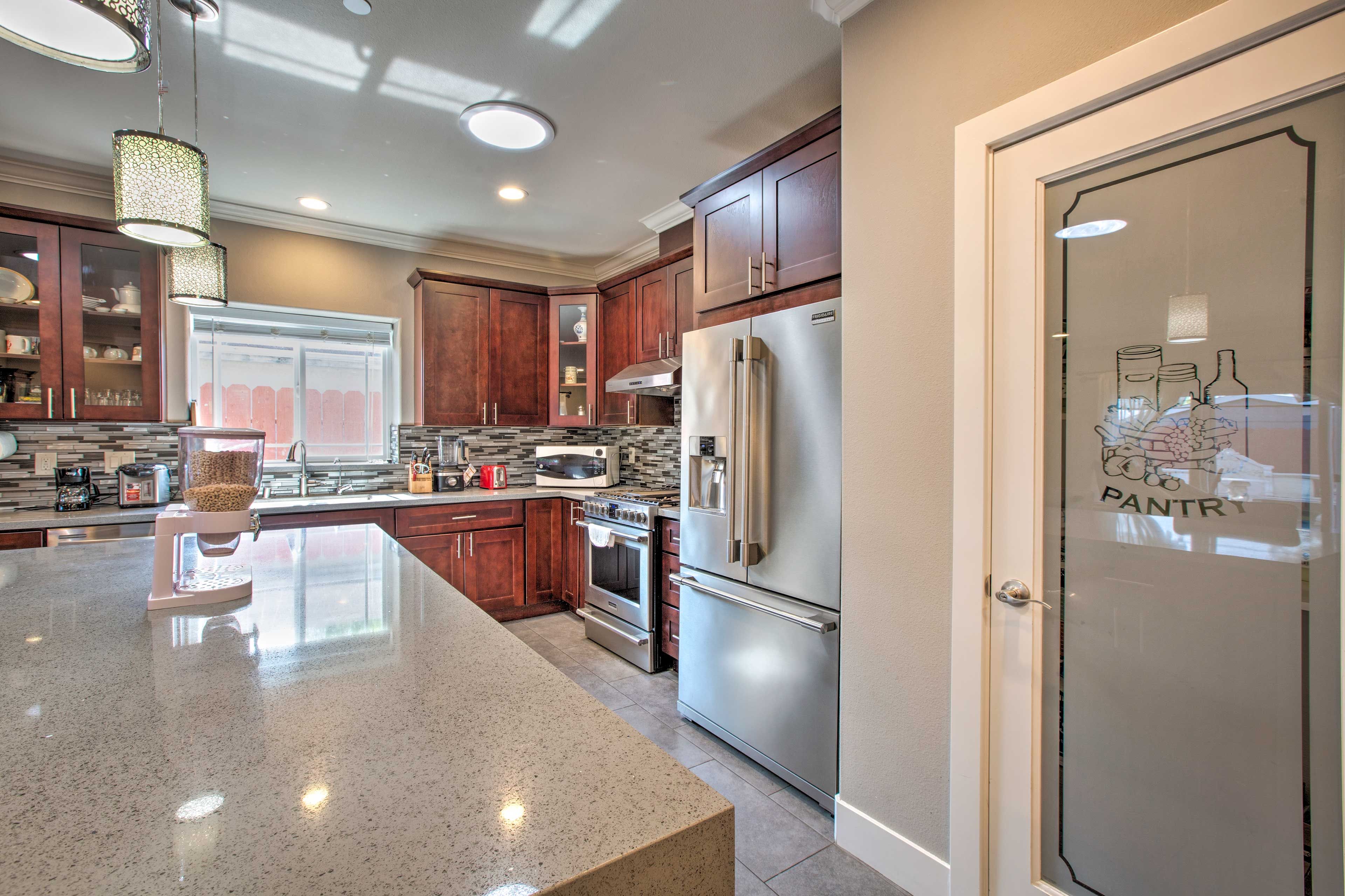 Kitchen | Pantry