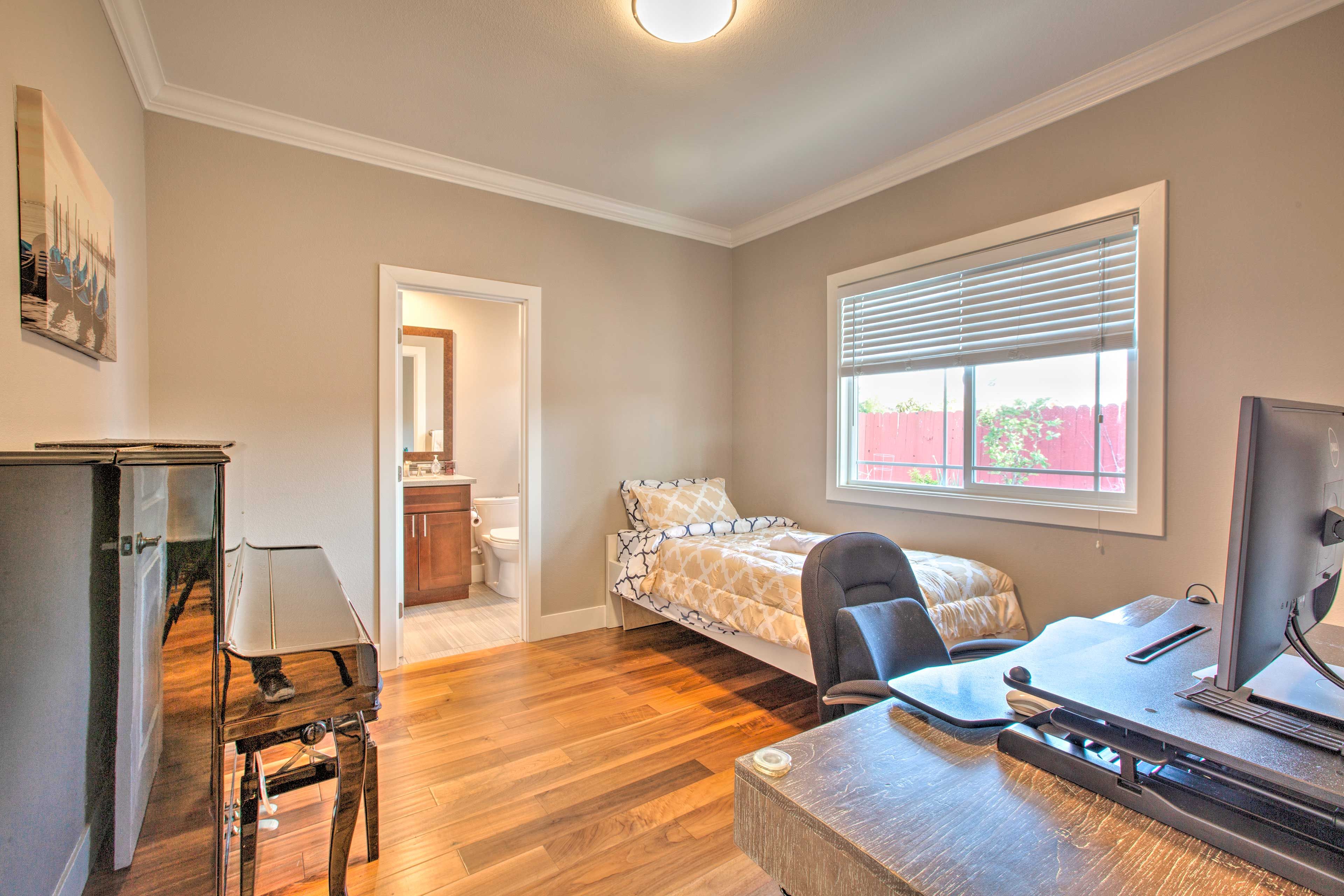 Bedroom 4 | Main Level | Twin Bed