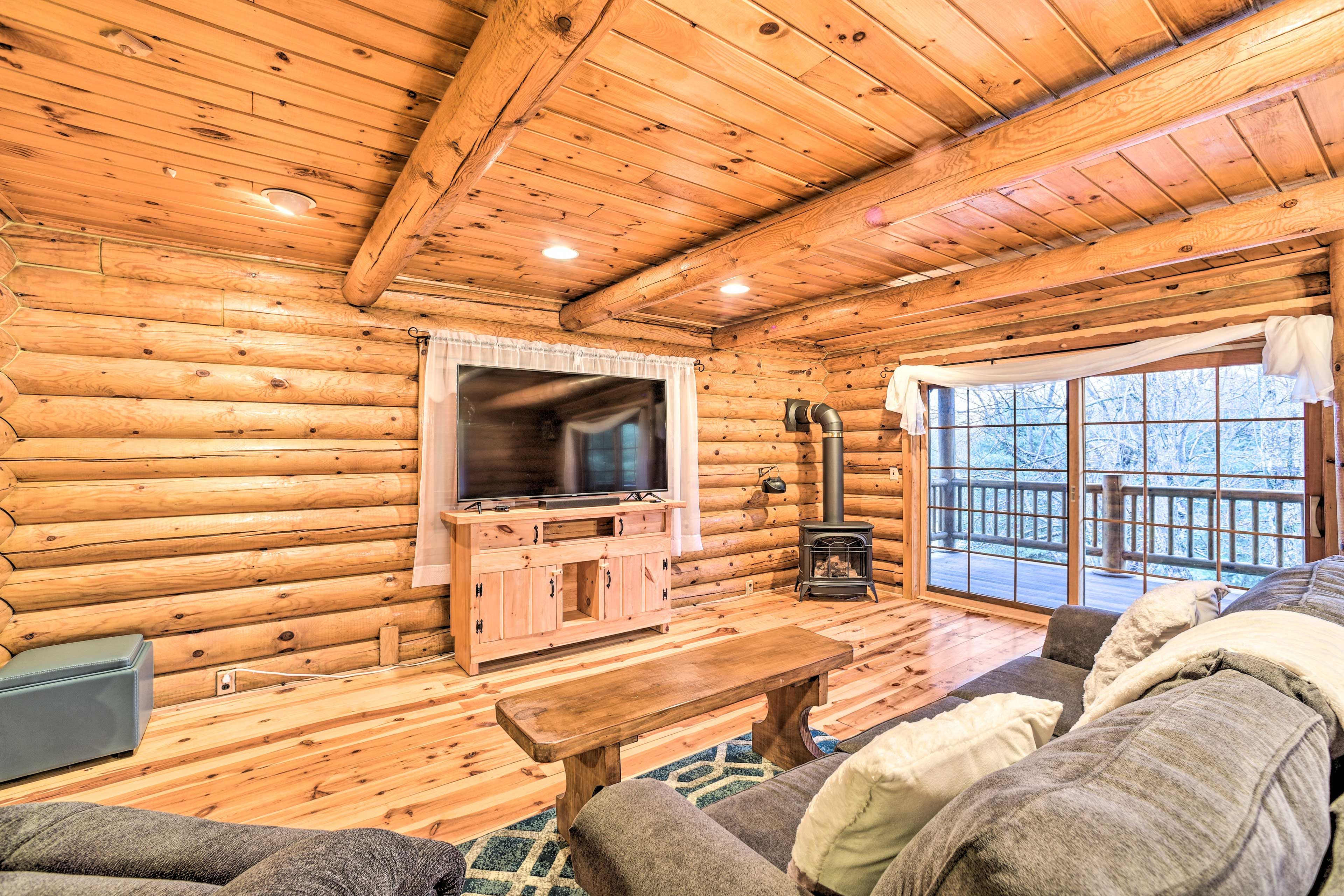 Living Room | Smart TV