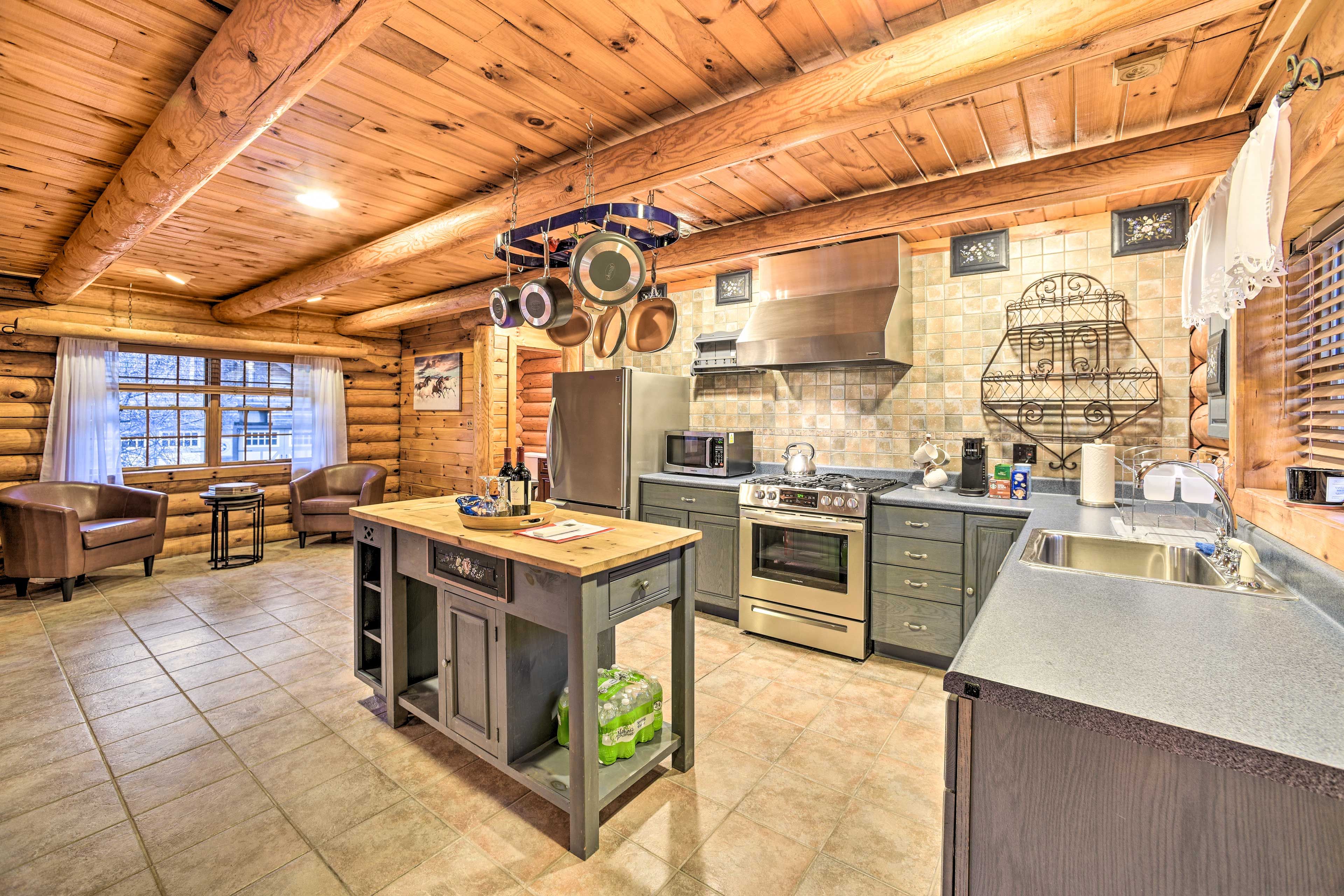 Kitchen | Trash Bags + Paper Towels