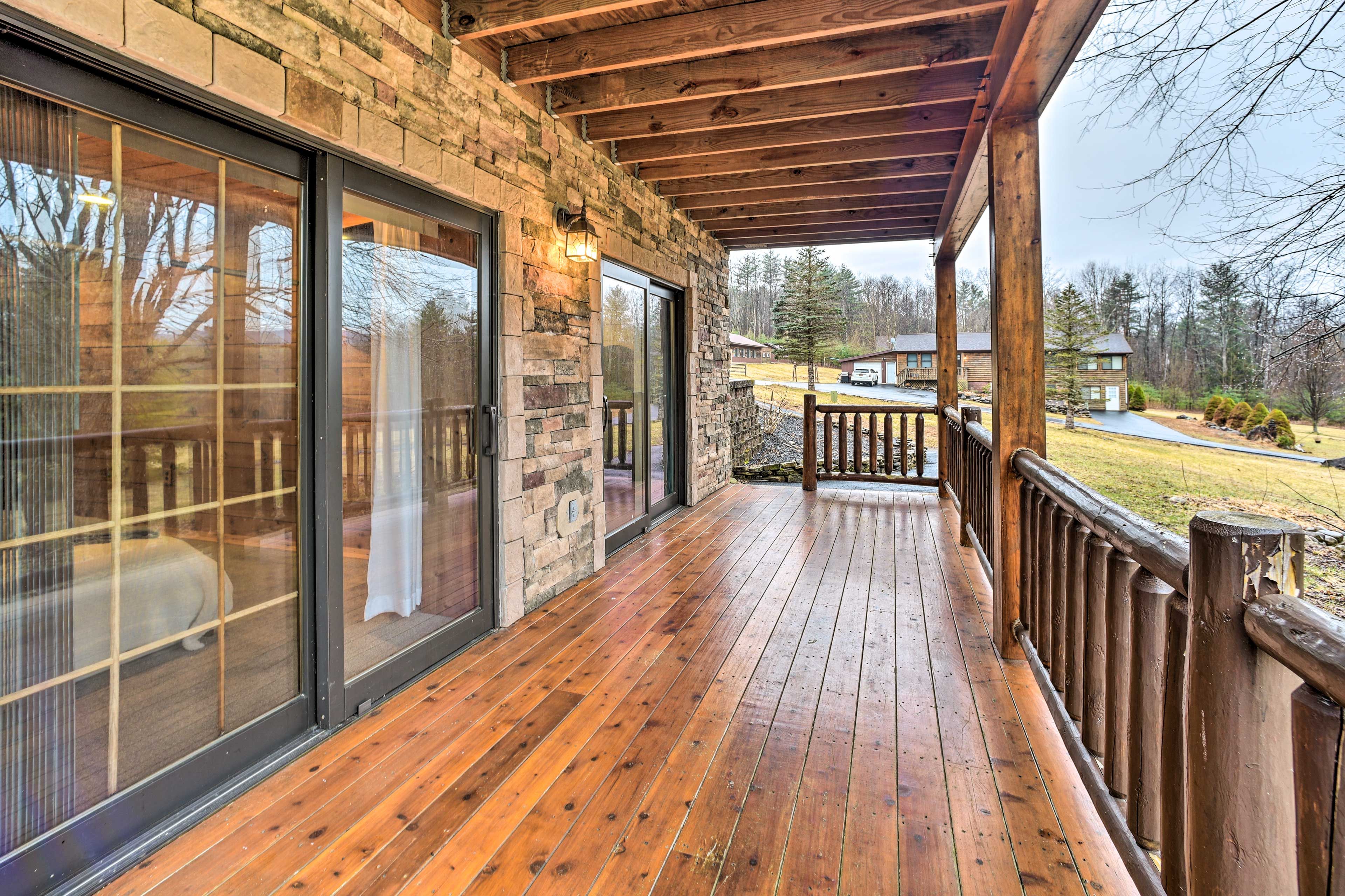Lower-Level Deck