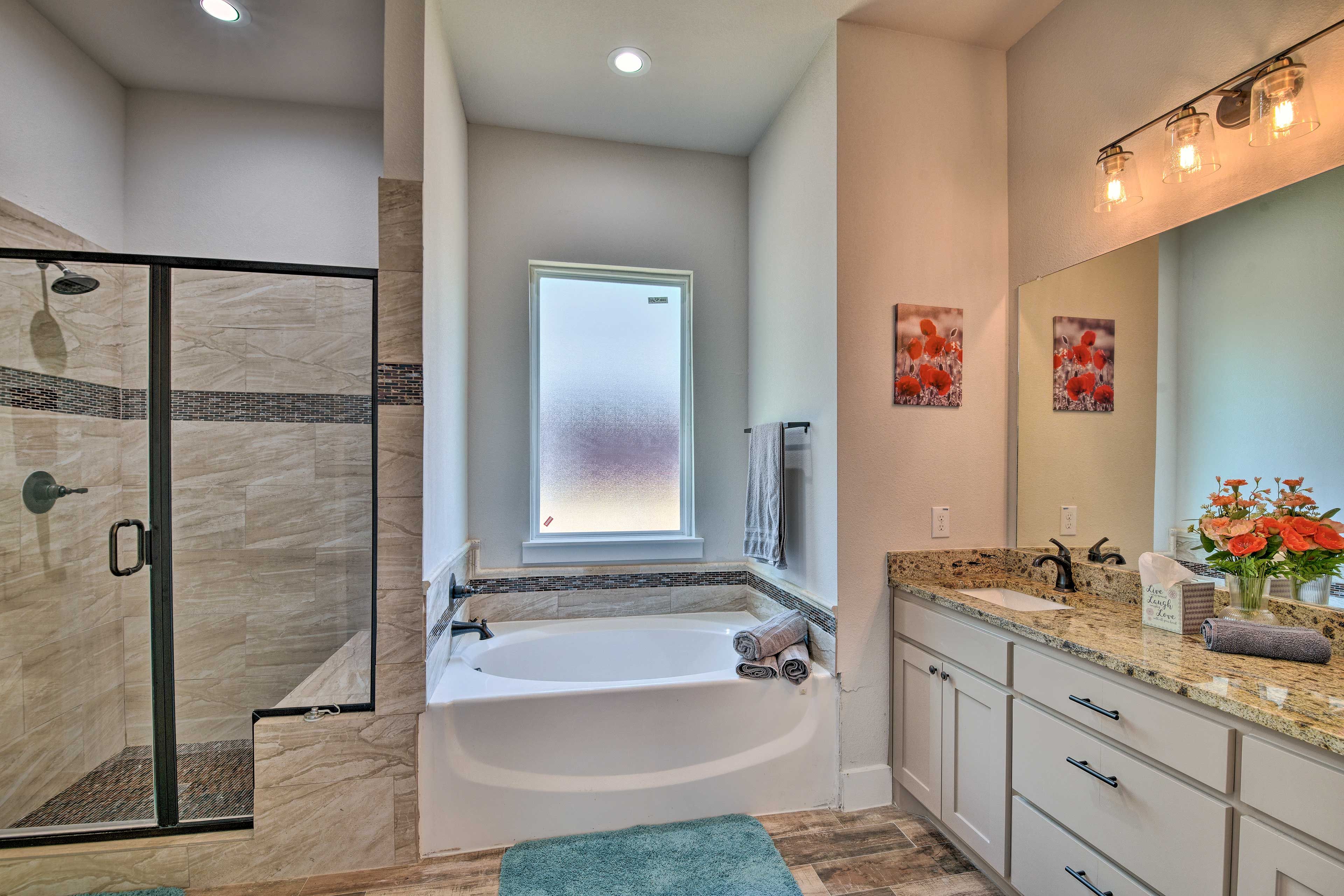 Full En-Suite Bathroom | Complimentary Toiletries