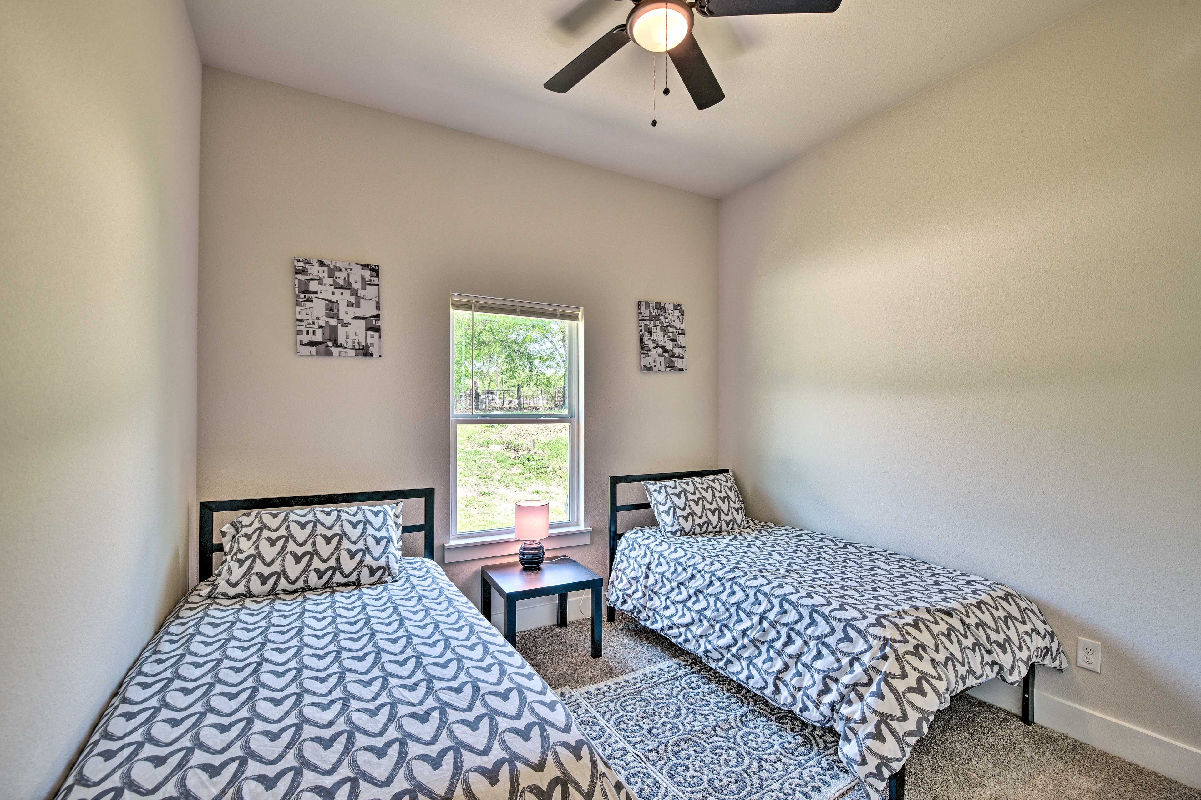 Bedroom 3 | 2 Twin Beds