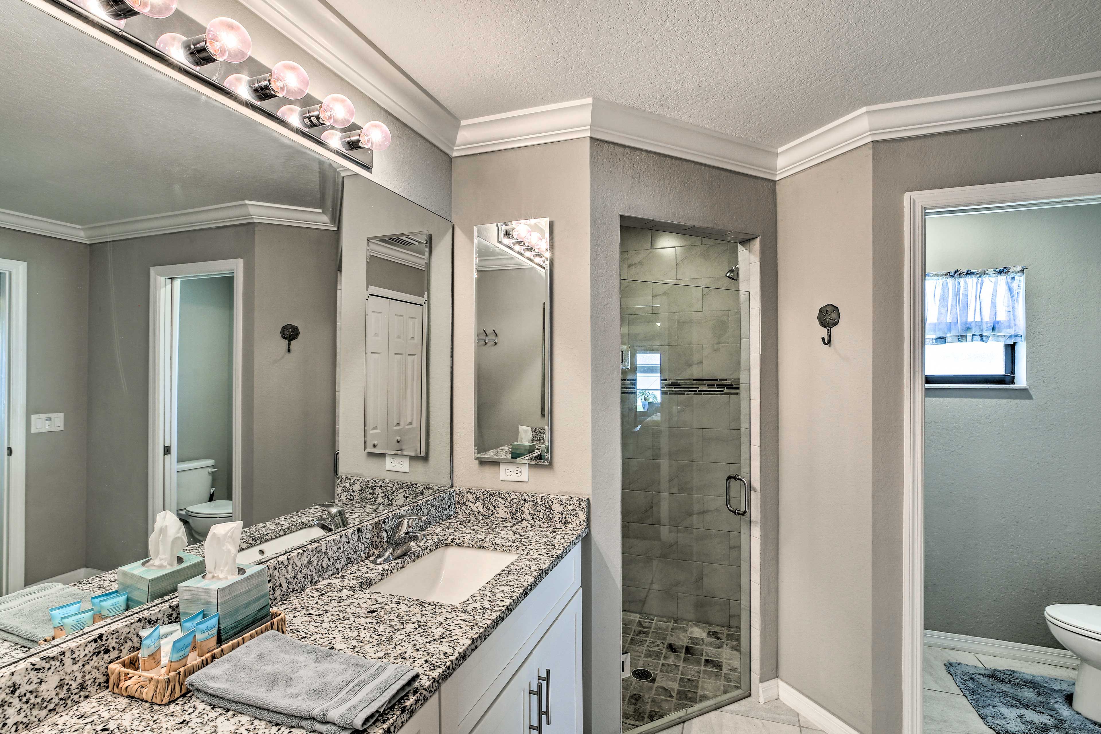 En-Suite Bathroom