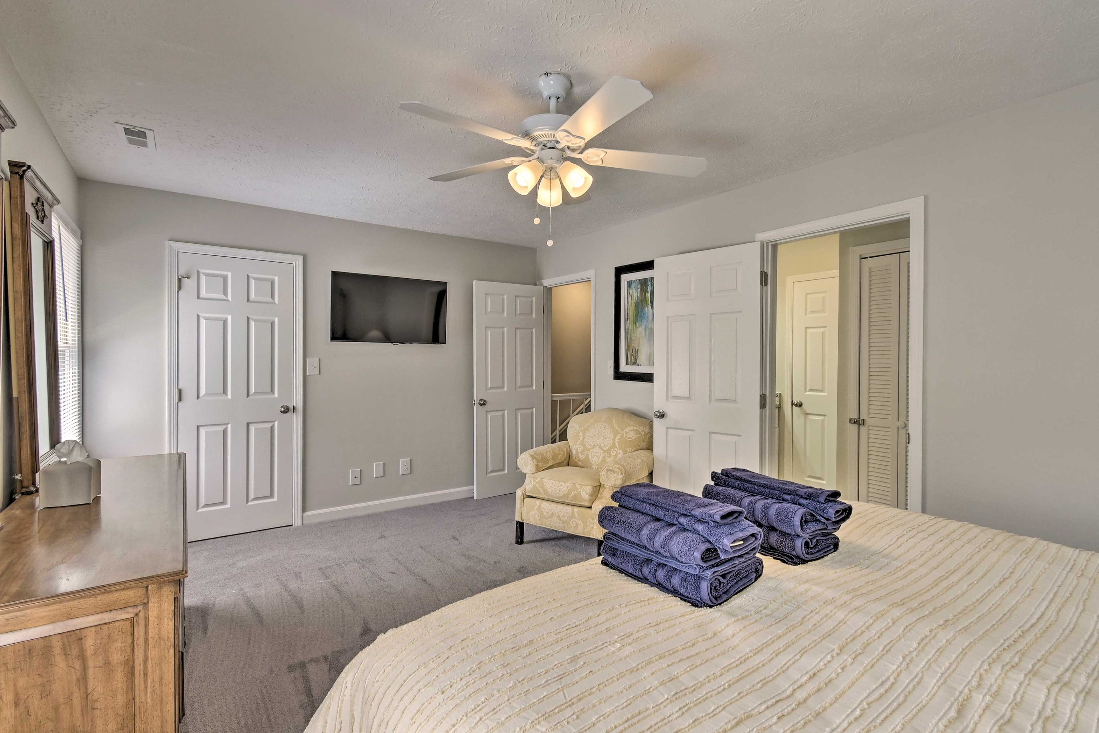 Bedroom 1 | Linens Provided | Smart TV