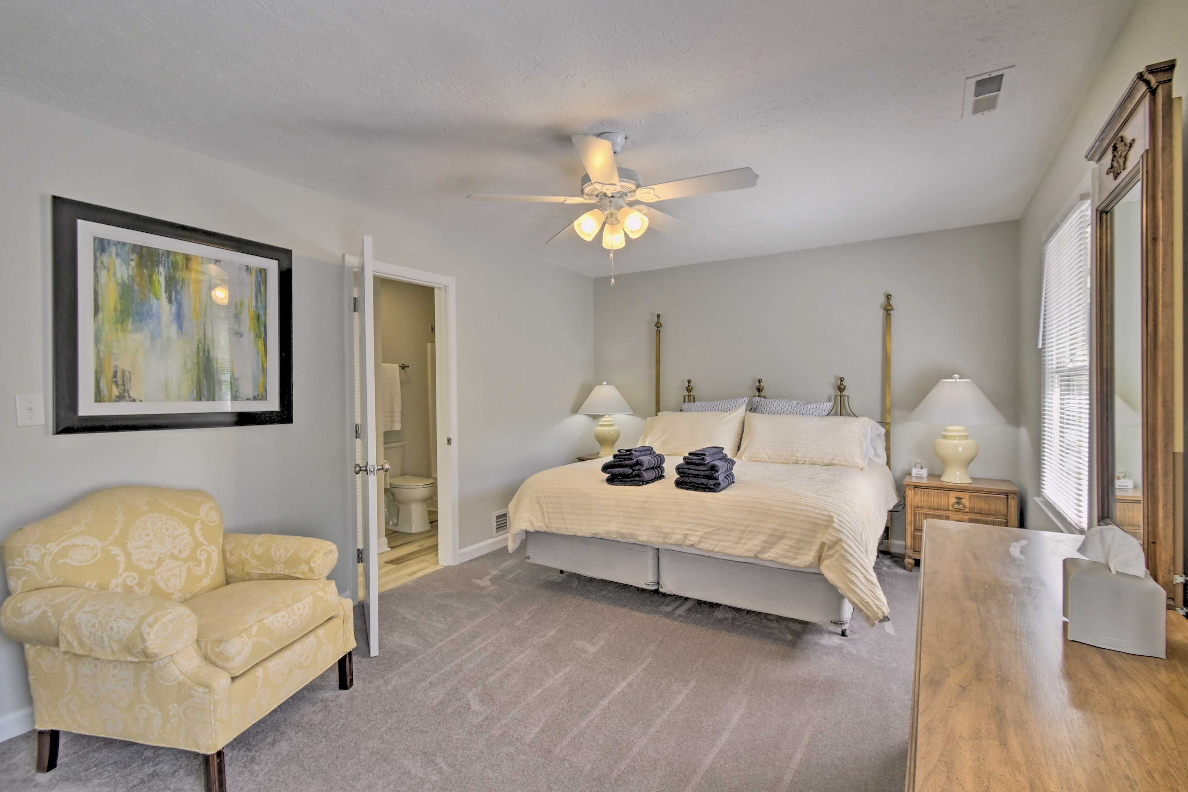 Bedroom 1 | Upper Level | King Bed