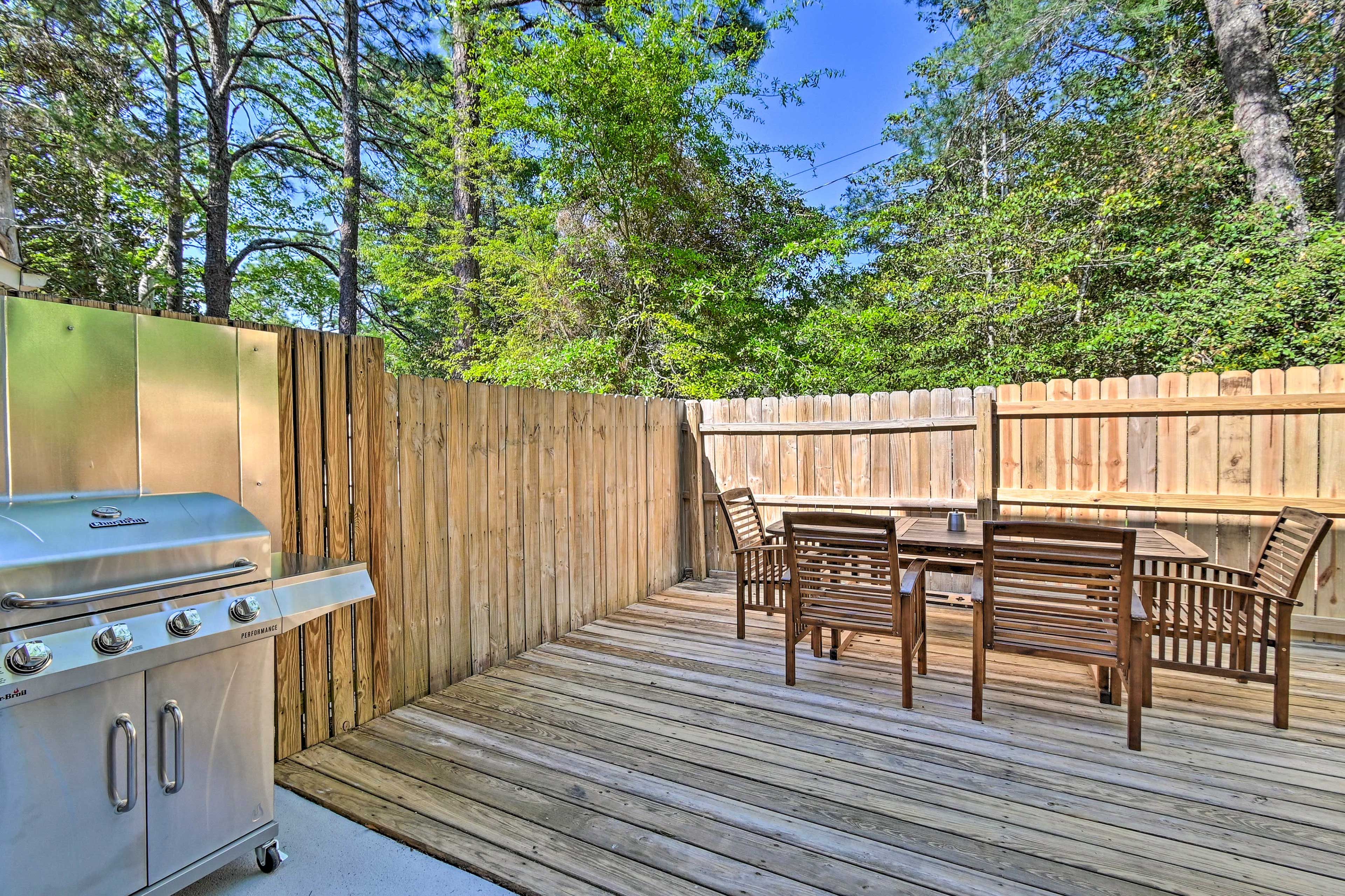 Back Deck | Gas Grill