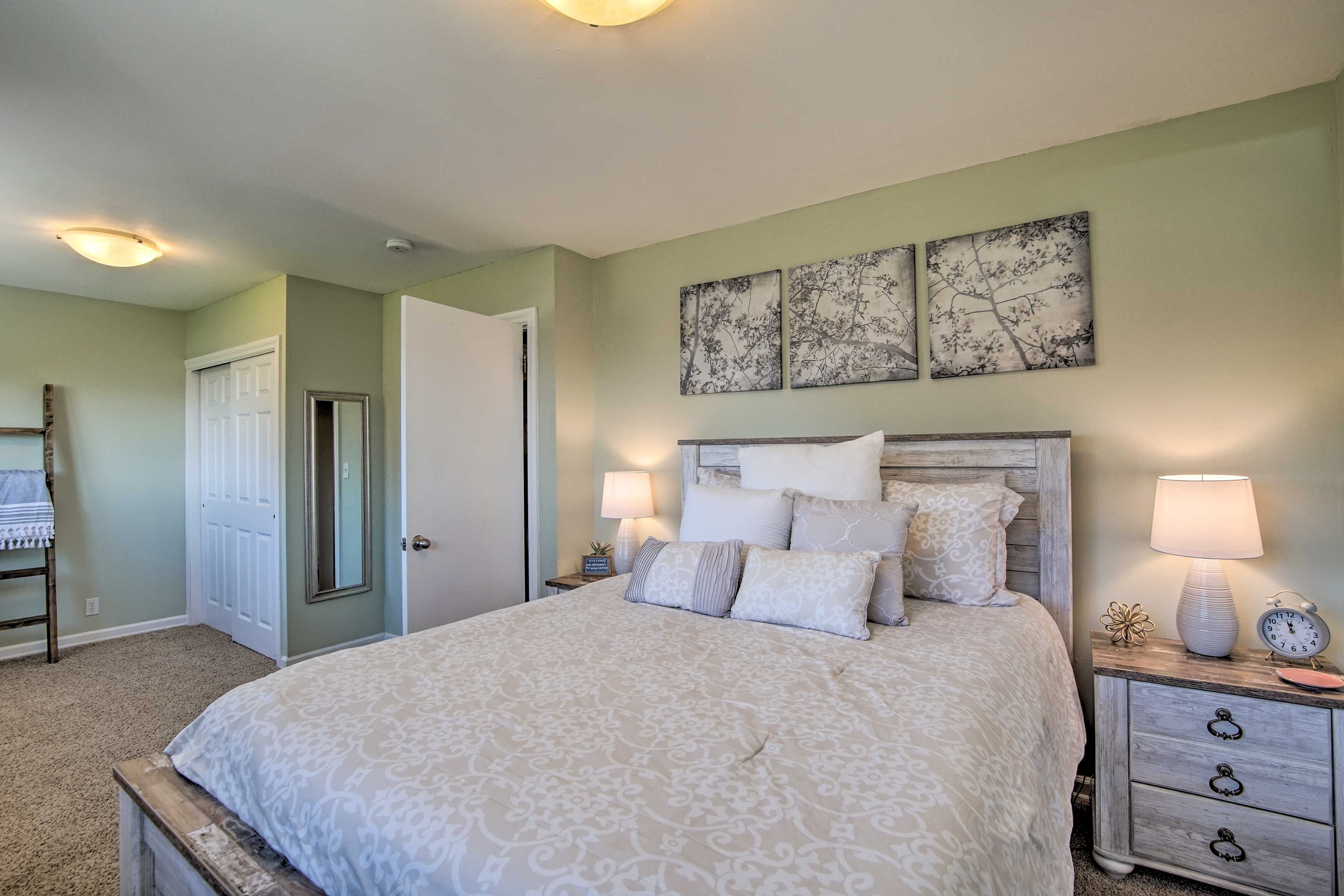Bedroom 3 | Queen Bed | 1st Floor