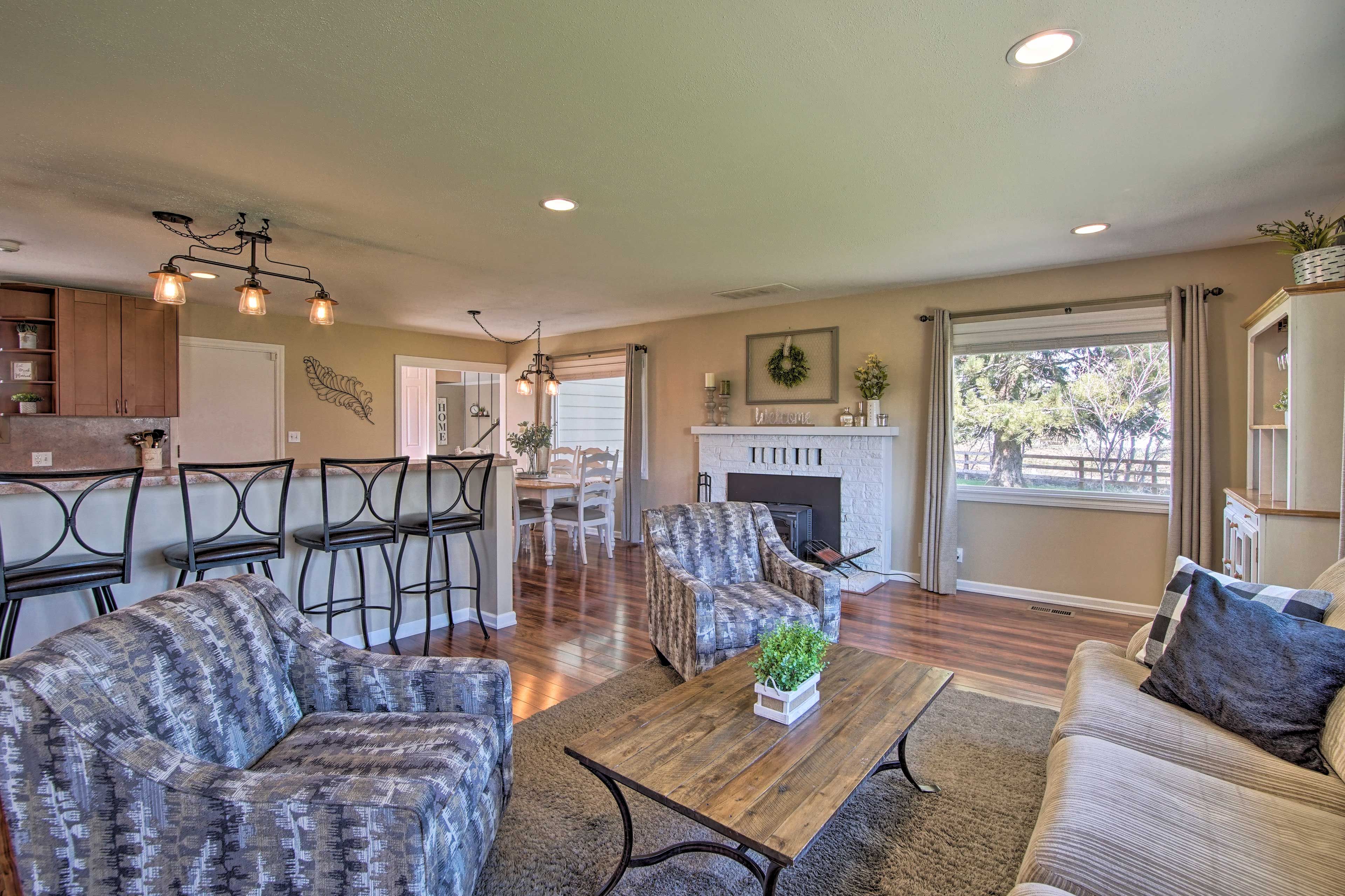 Living Room | DVD Player | Board Games