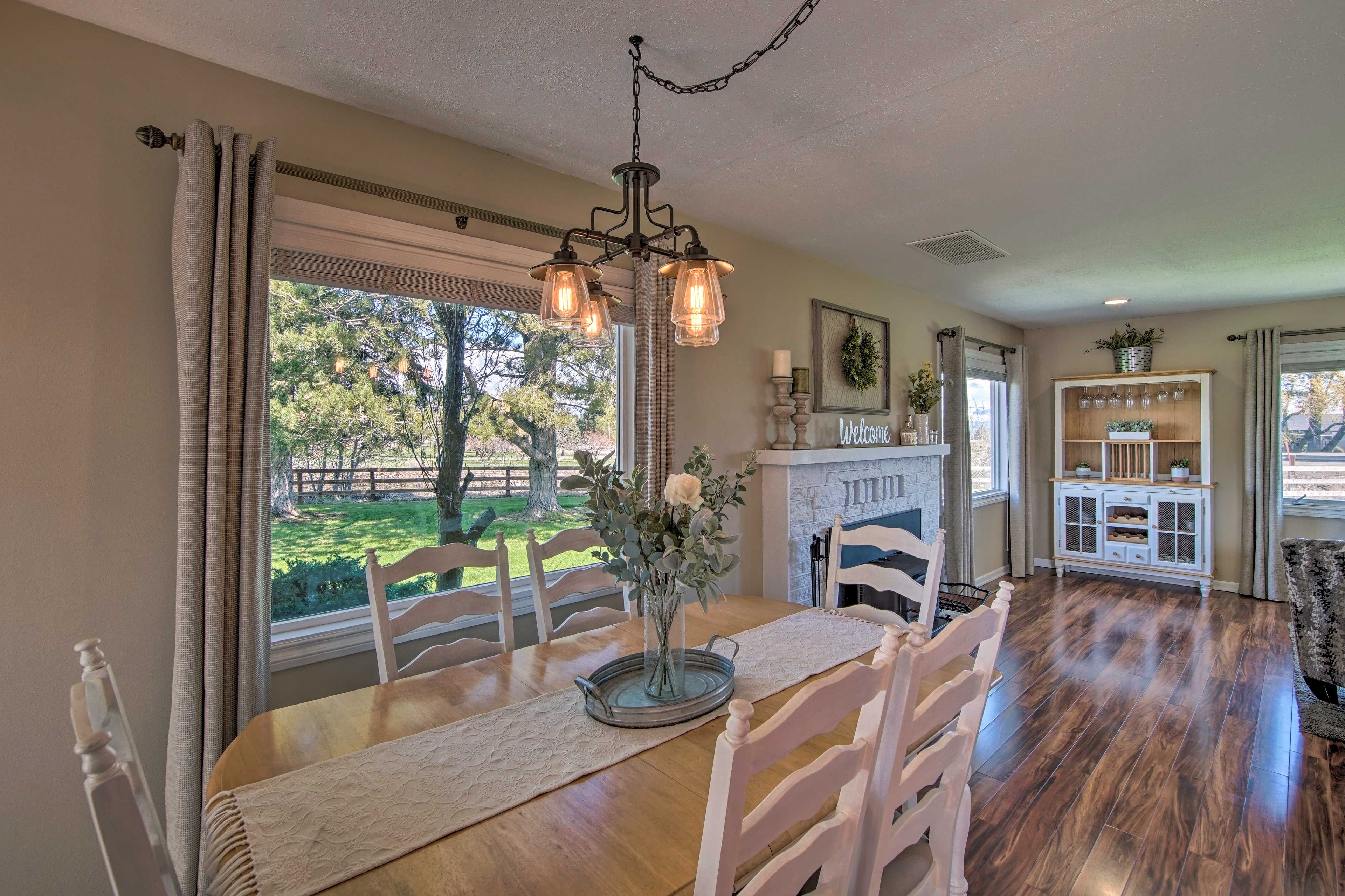 Dining Area | Wood-Burning Fireplace (Wood Not Provided) | Mountain Views