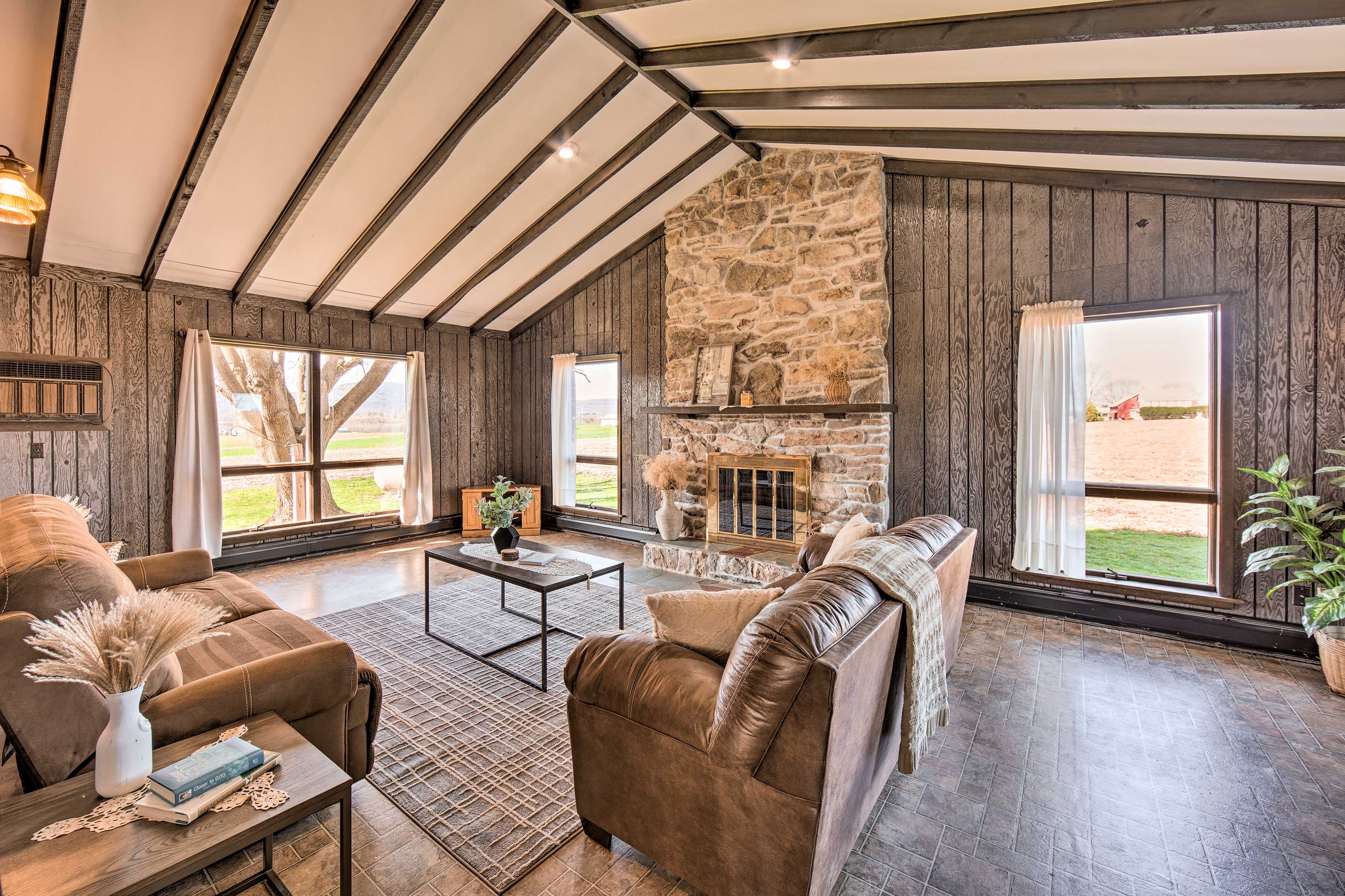 Elizabethville Vacation Rental | 1,929 Sq Ft | 3BR | 1BA | 2 Steps Required