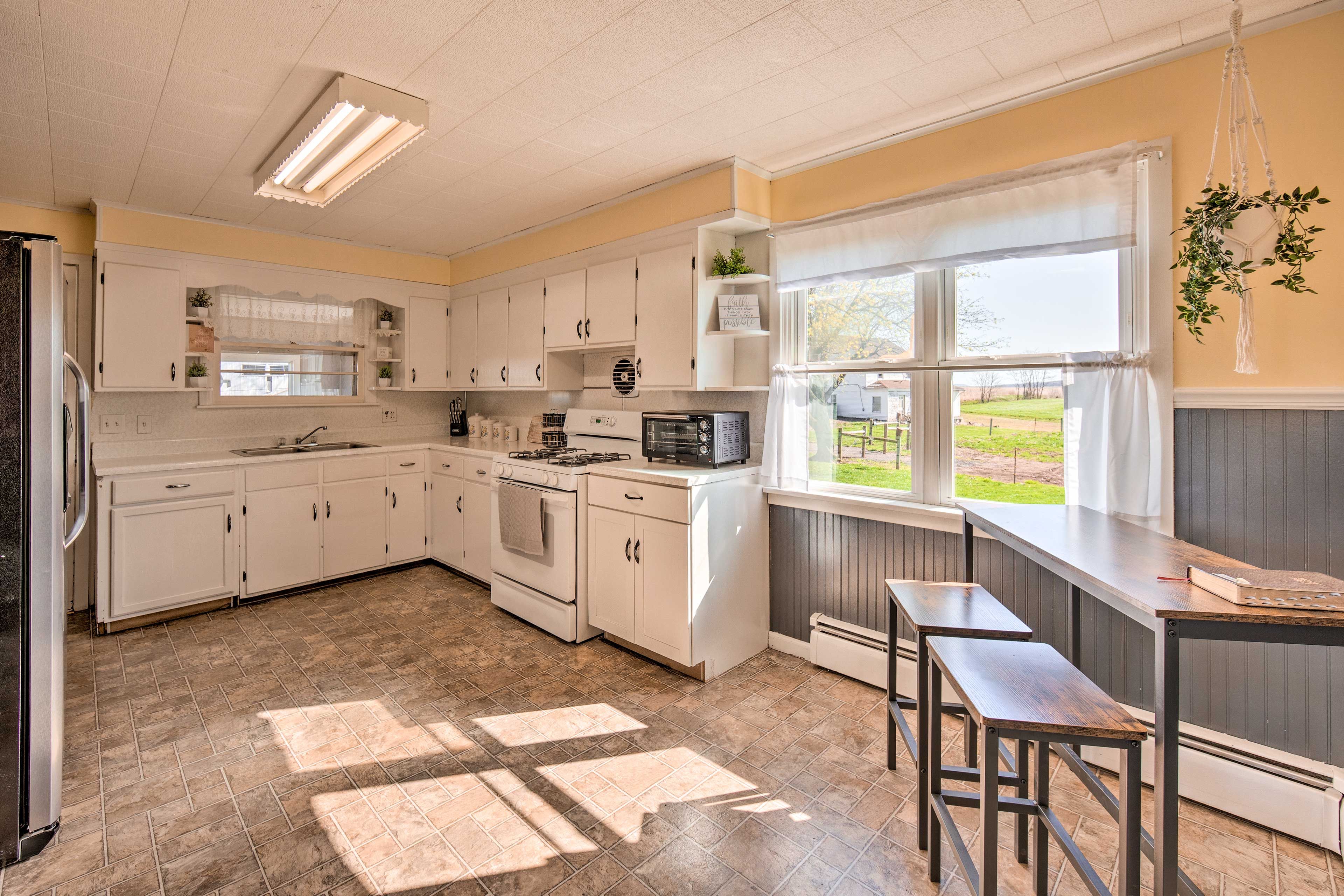Kitchen | Well-Equipped | Cooking Basics