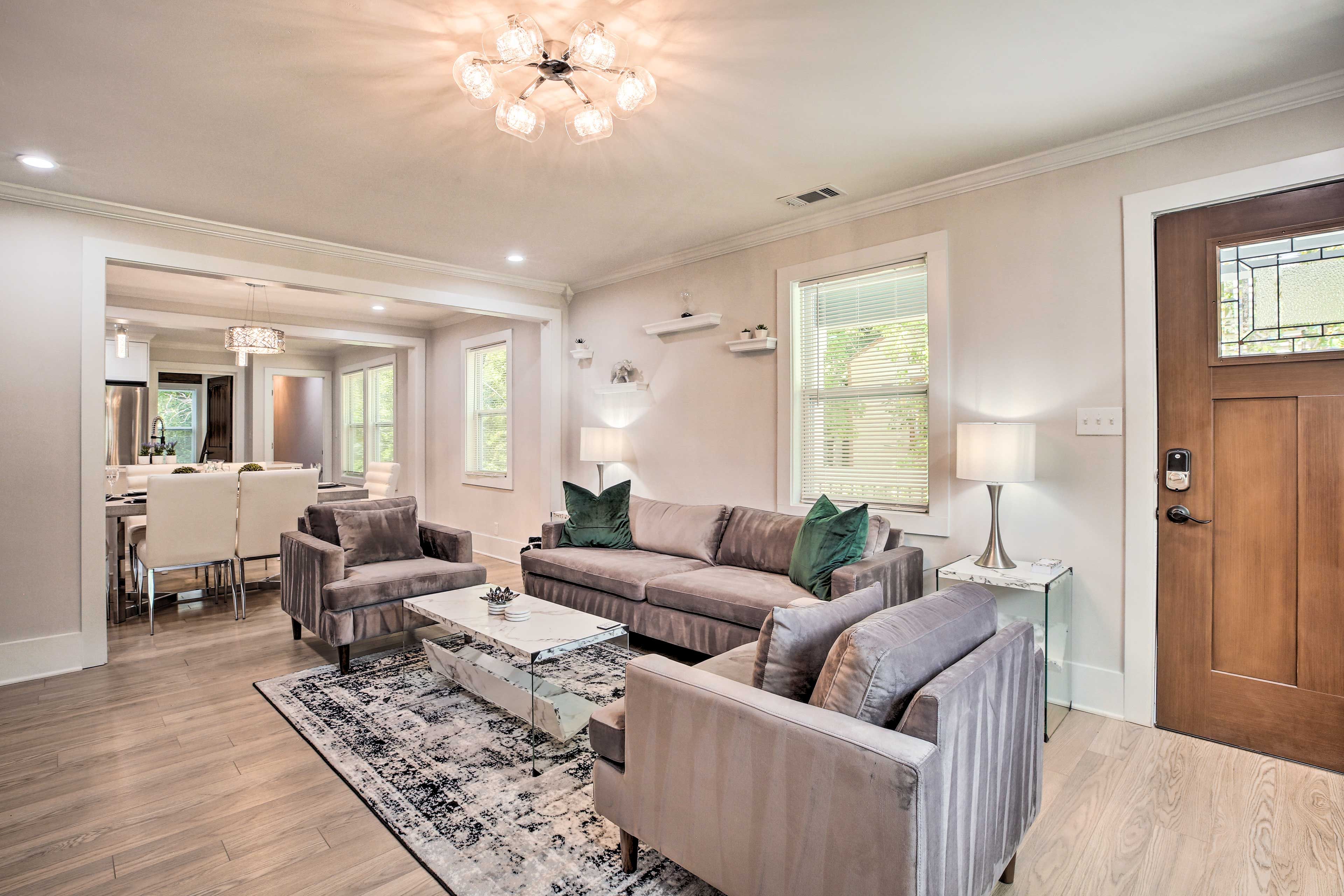 Living Room | Main Level | Free WiFi | Central A/C