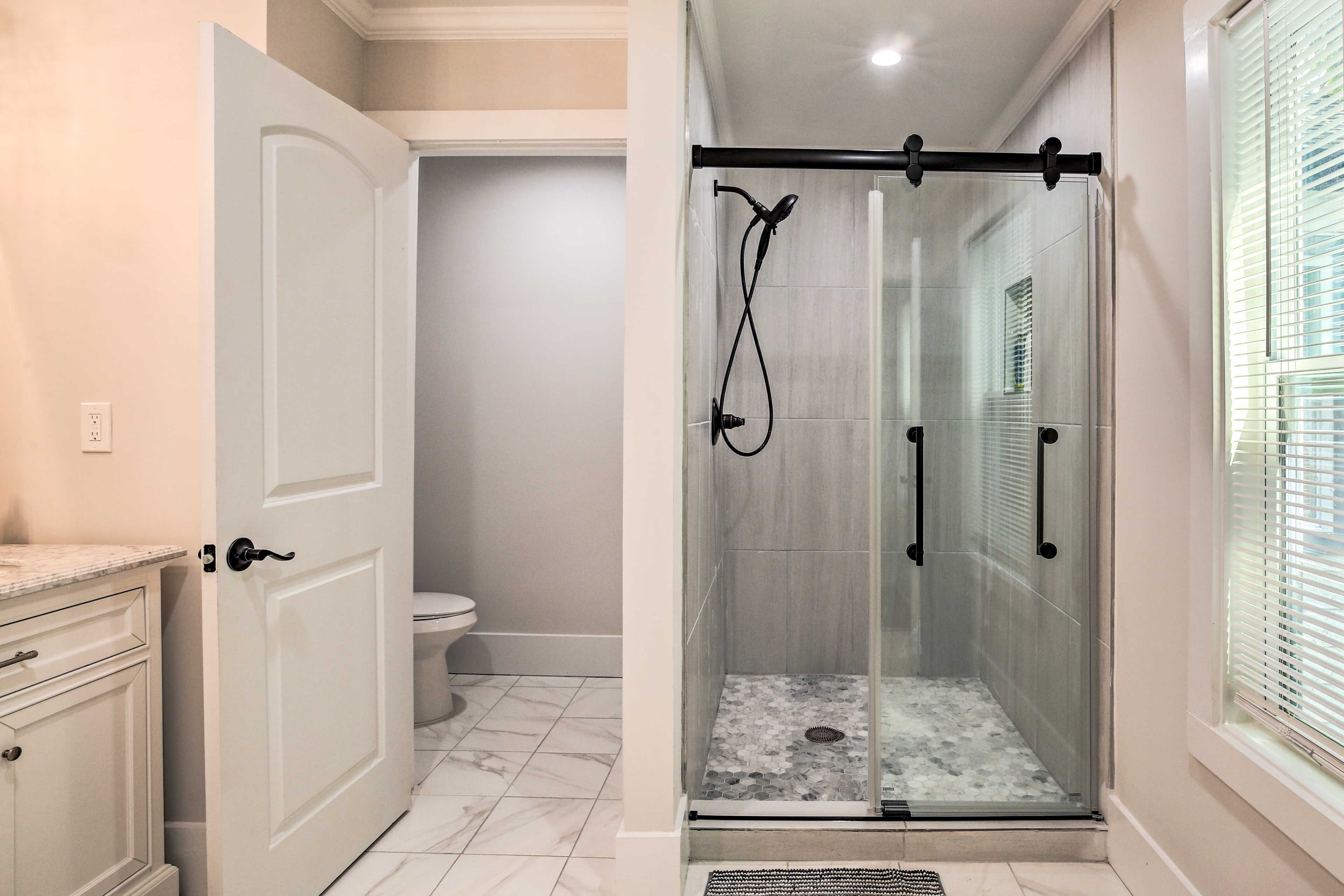 En-Suite Bathroom | Complimentary Toiletries