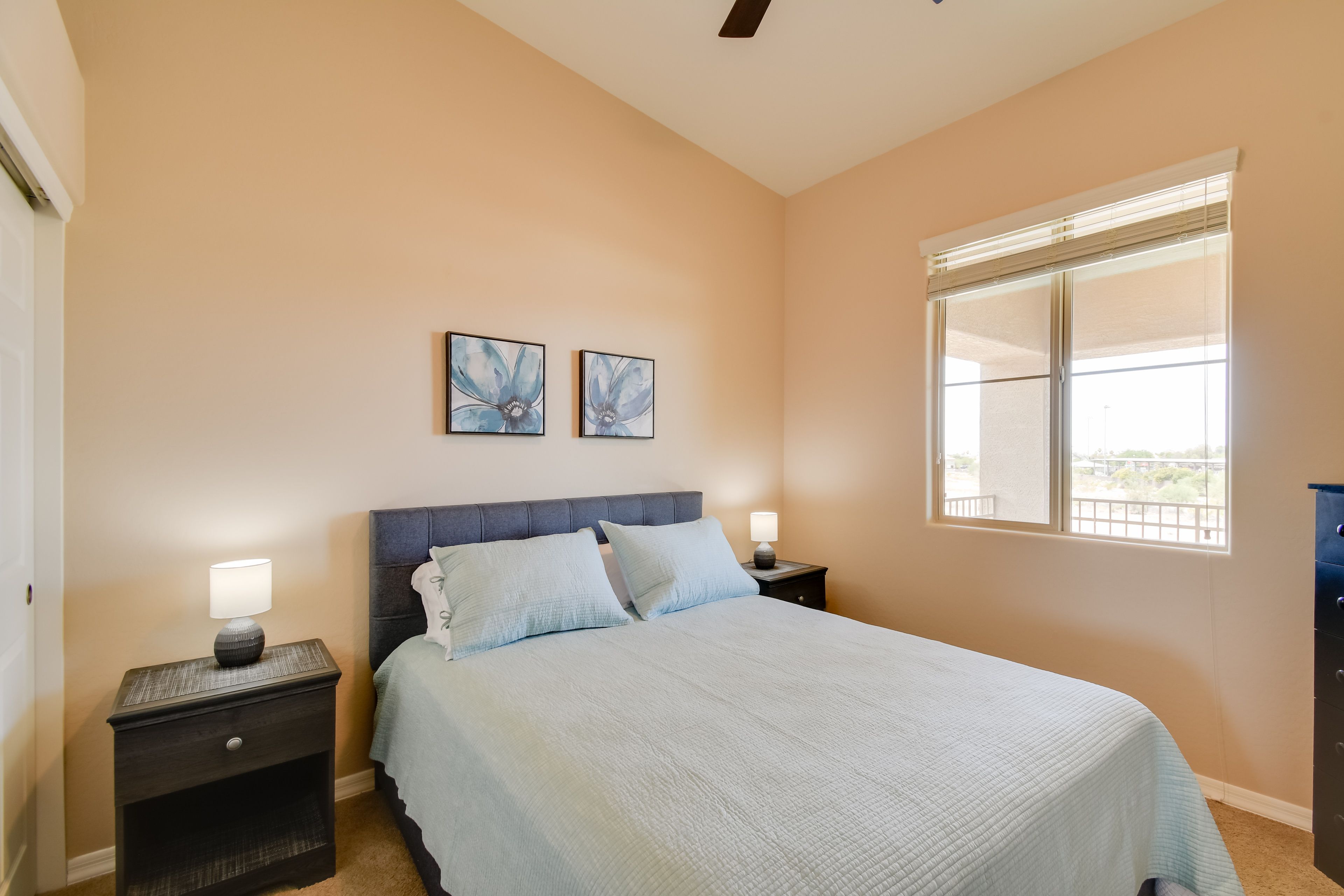Bedroom 3 | Queen Bed